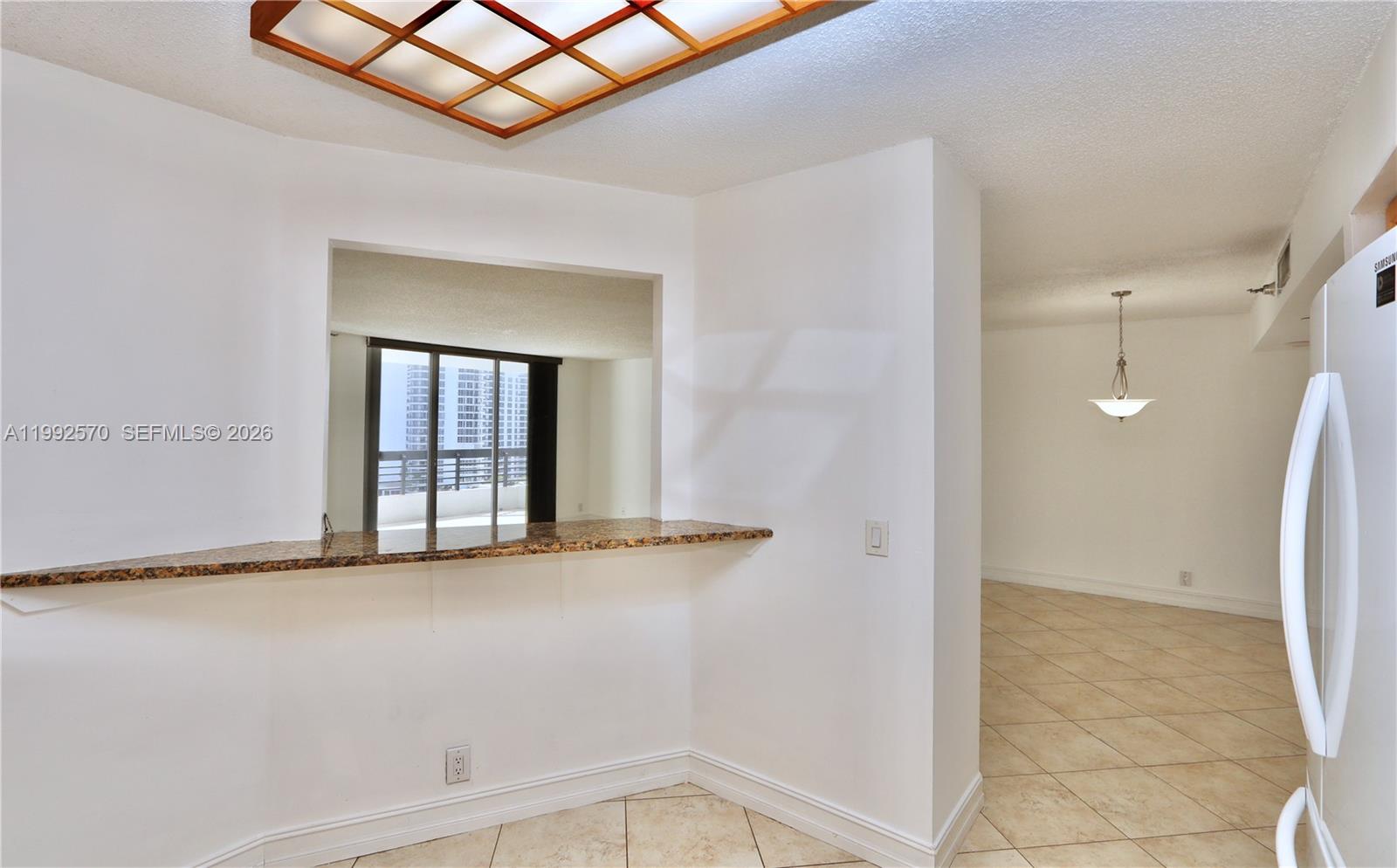 3500 Mystic Pointe Dr #1207, Aventura FL 33180