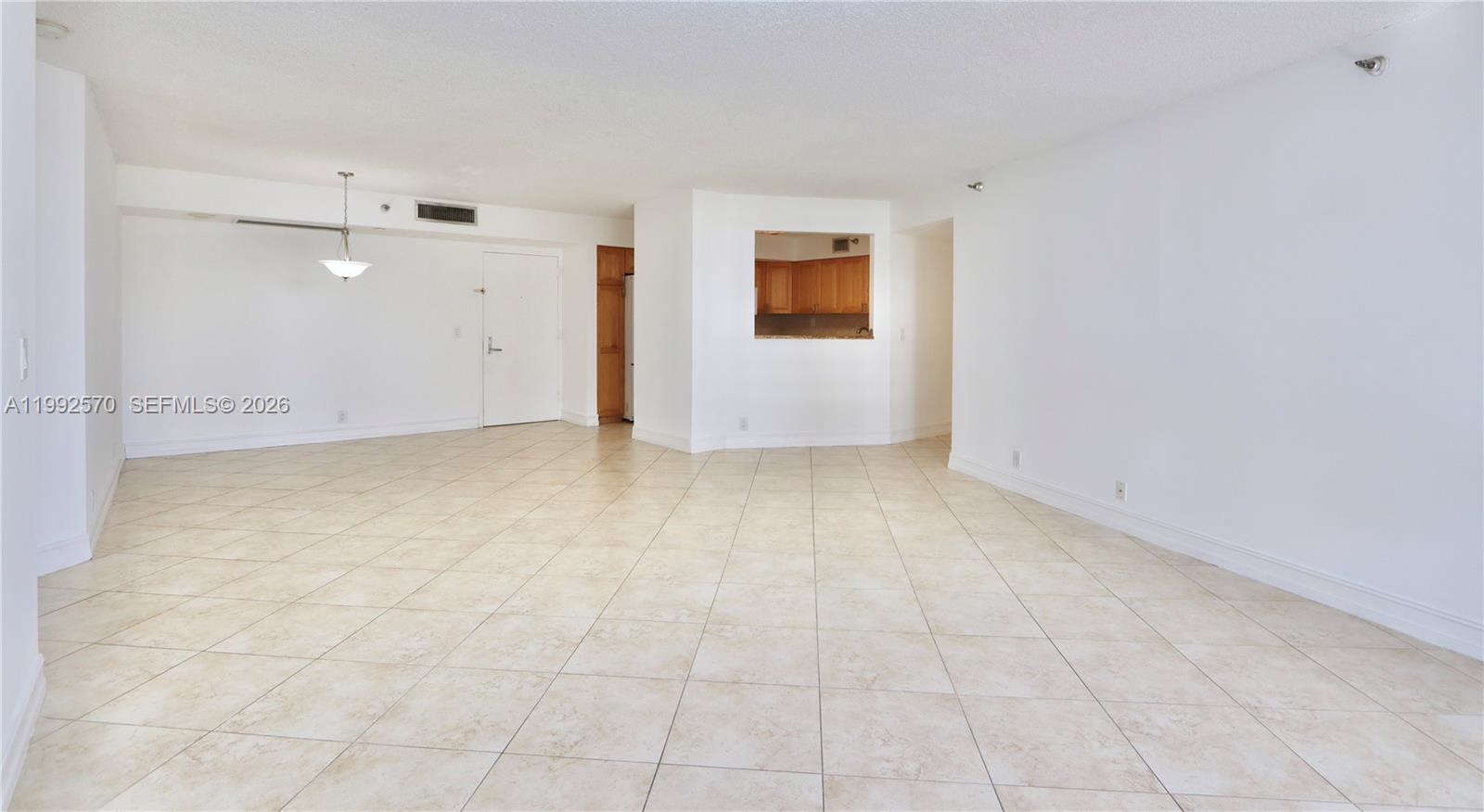 3500 Mystic Pointe Dr #1207, Aventura FL 33180