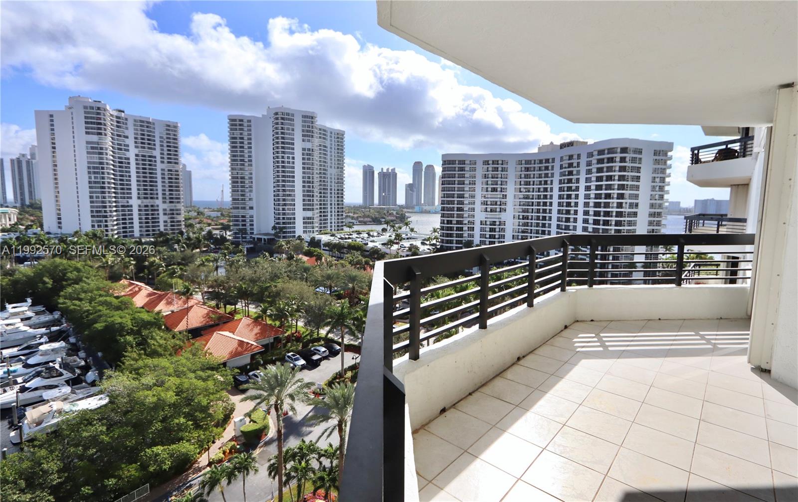3500 Mystic Pointe Dr #1207, Aventura FL 33180