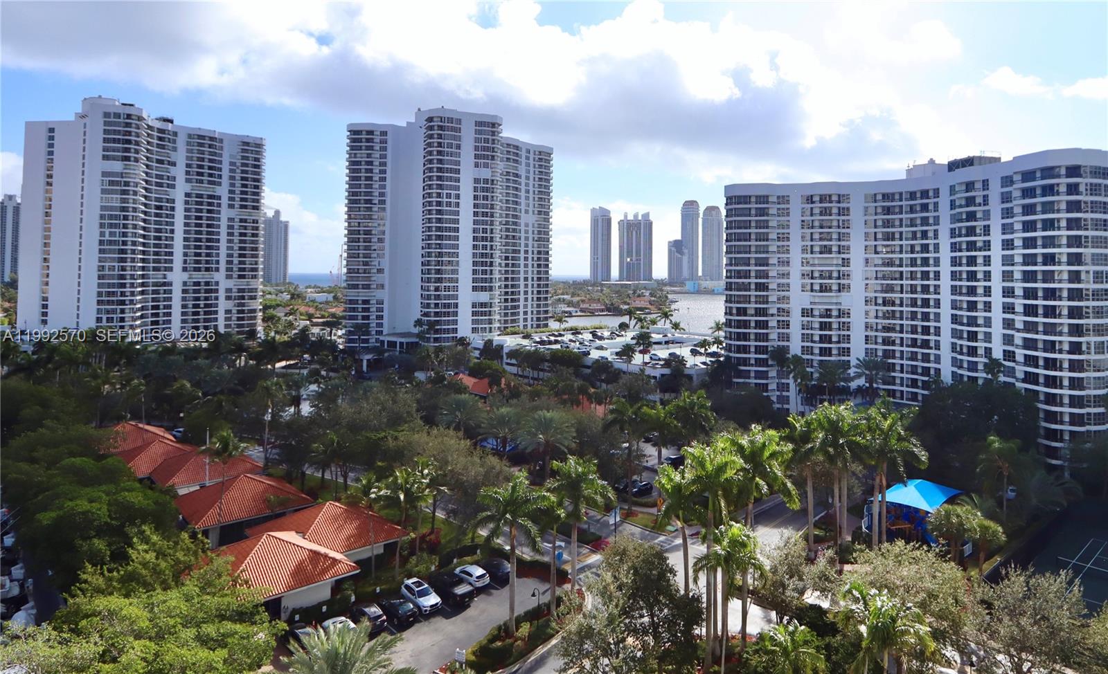 3500 Mystic Pointe Dr #1207, Aventura FL 33180