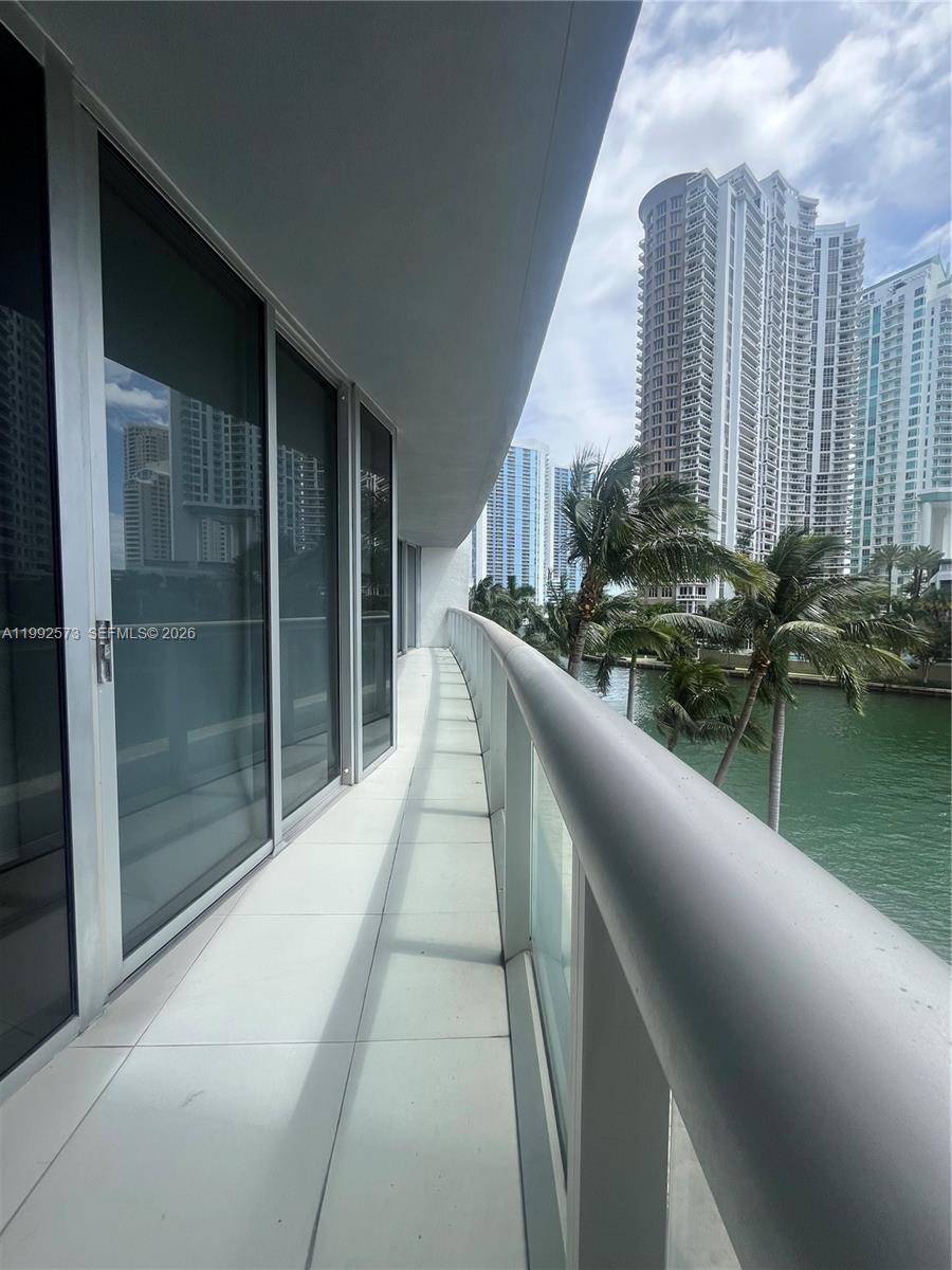 495 Brickell Ave #BAY407, Miami FL 33131