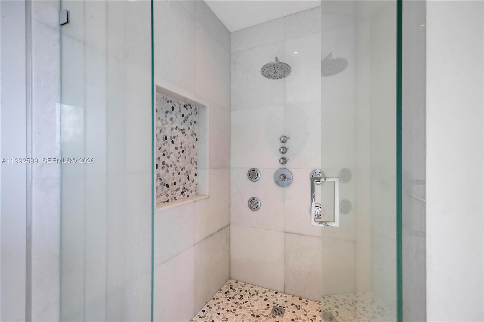 5602 SW 65th Ct, South Miami FL 33143