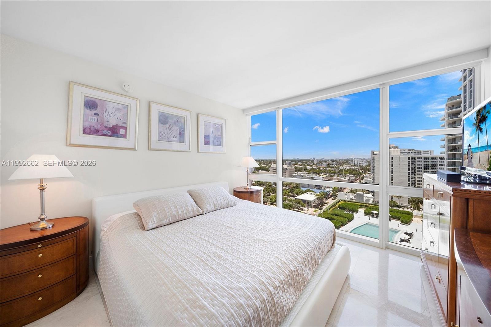 6801 Collins Ave #1414, Miami Beach FL 33141