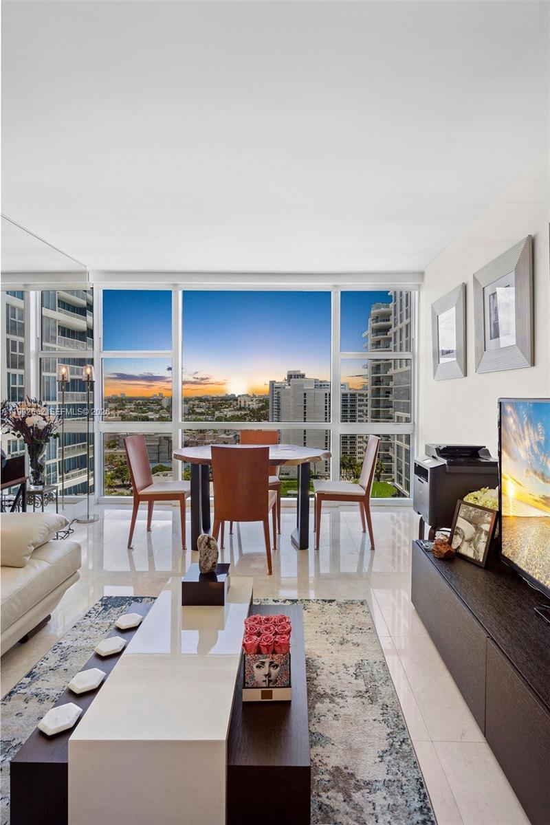 6801 Collins Ave #1414, Miami Beach FL 33141