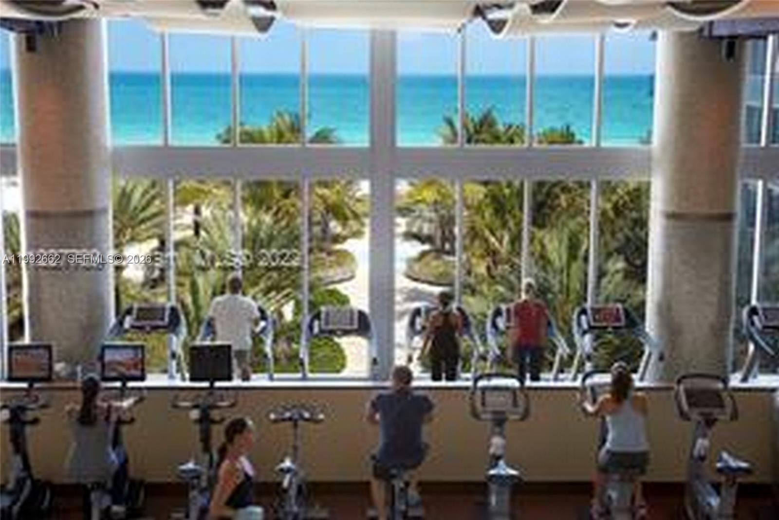 6801 Collins Ave #1414, Miami Beach FL 33141