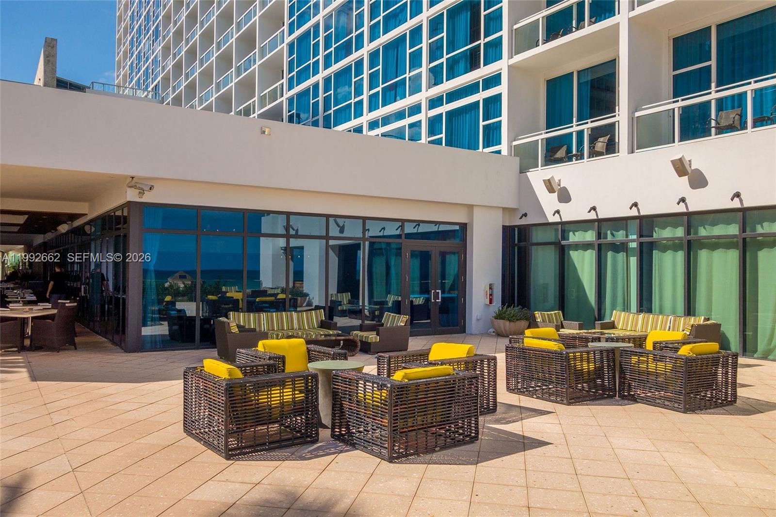 6801 Collins Ave #1414, Miami Beach FL 33141