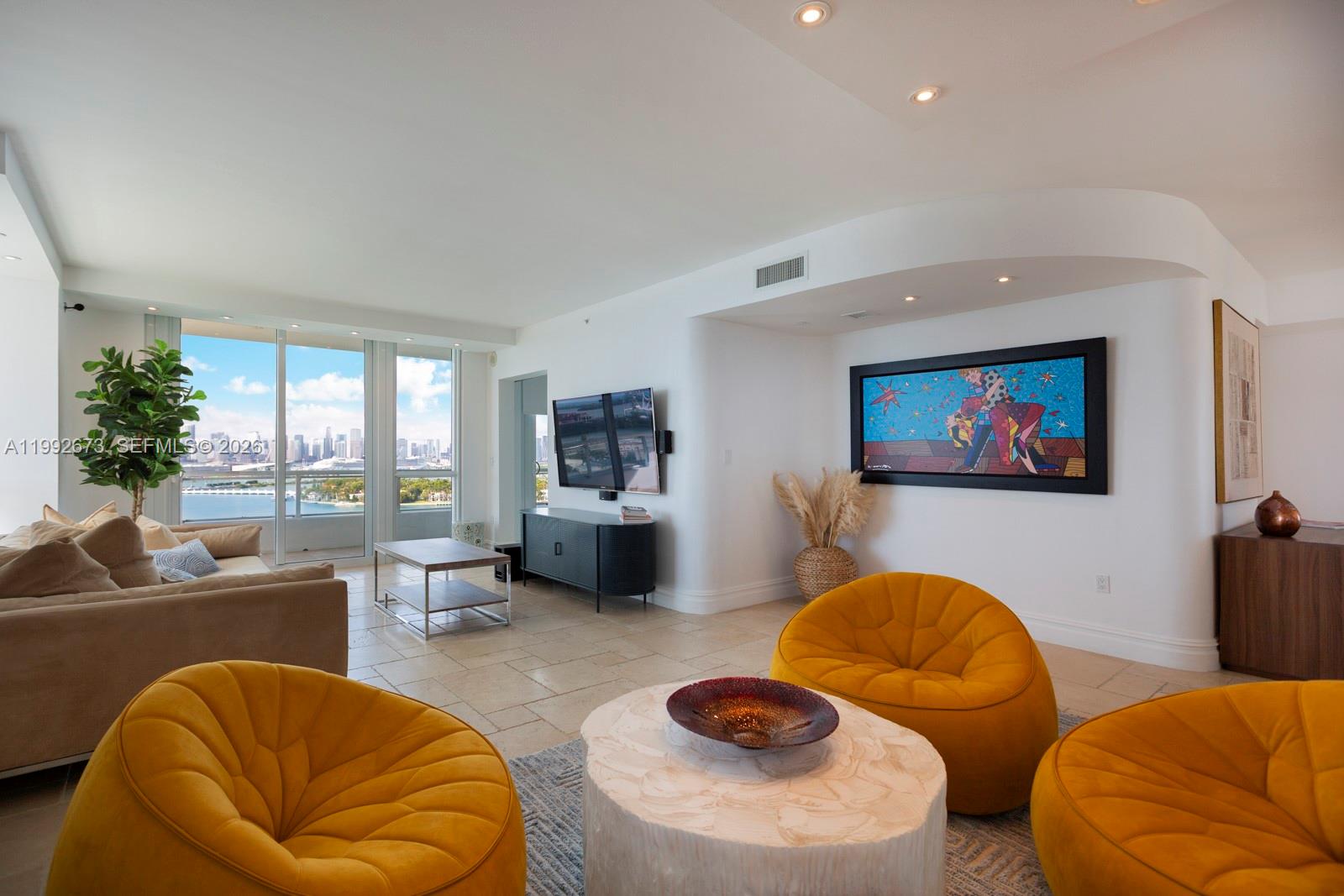 Miami Beach FL 33139 - A11992673