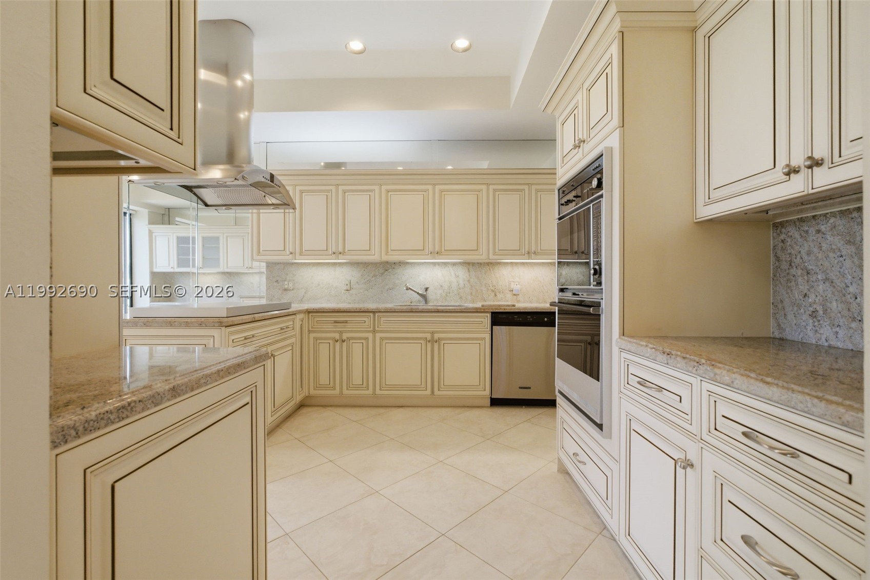 7383 Orangewood Ln #301, Boca Raton FL 33433