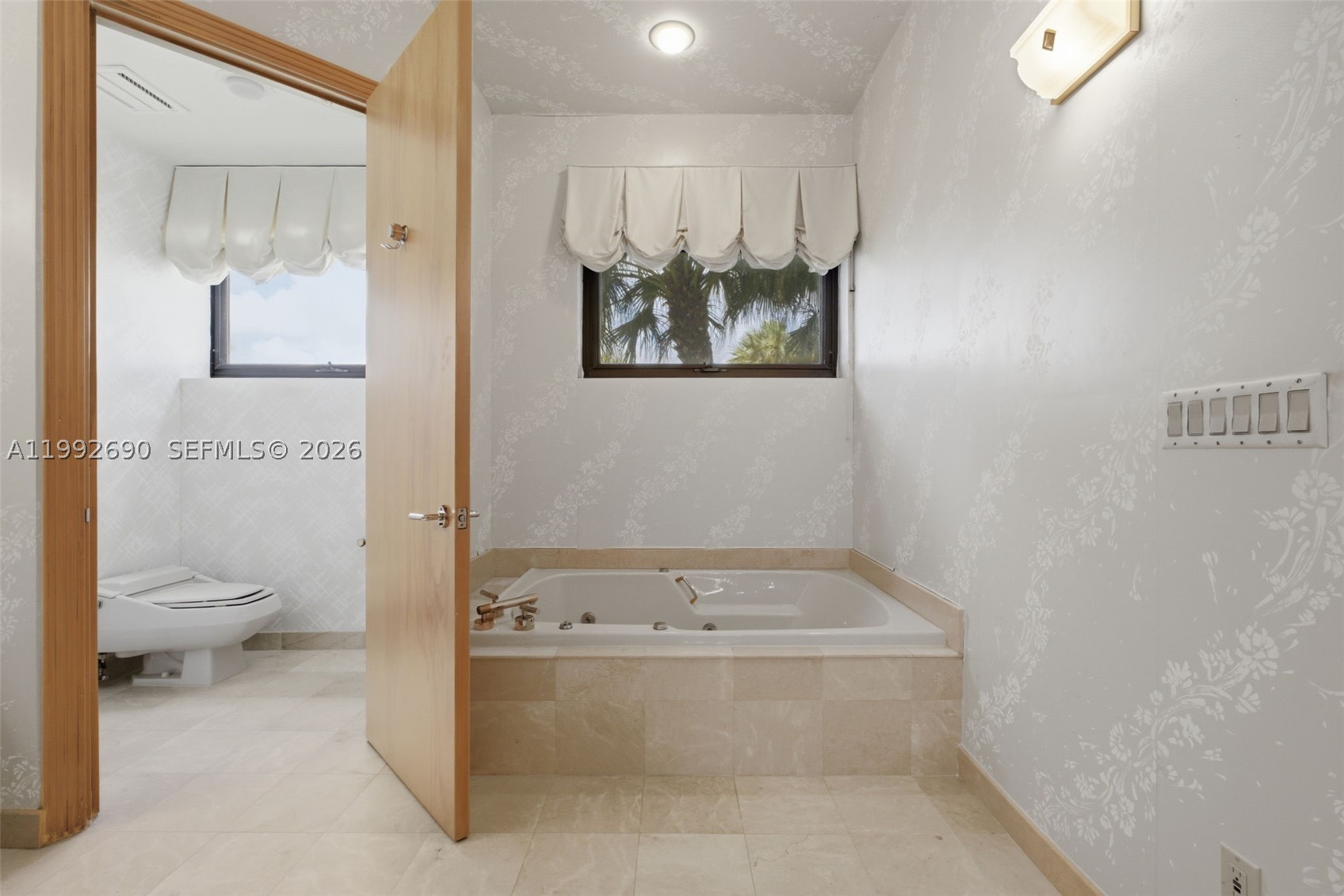 7383 Orangewood Ln #301, Boca Raton FL 33433