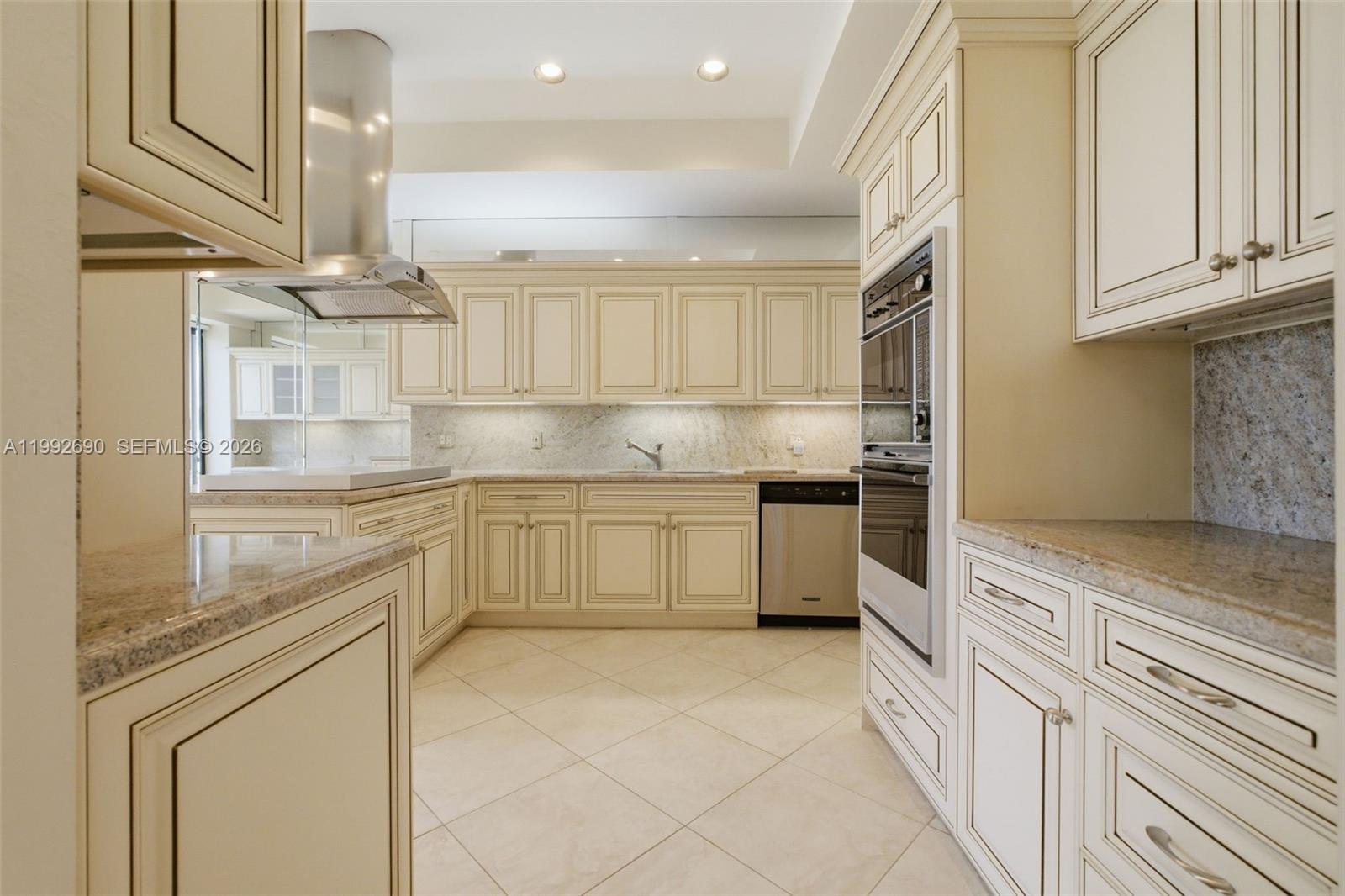 7383 Orangewood Ln #301, Boca Raton FL 33433