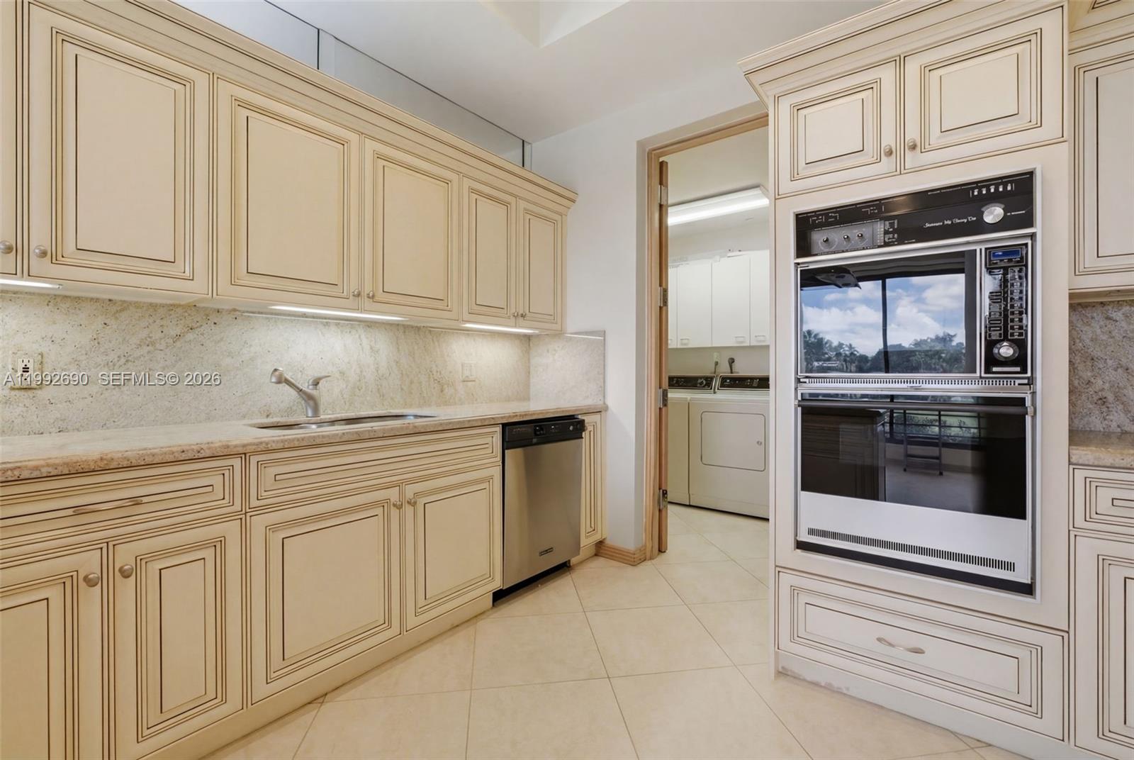 7383 Orangewood Ln #301, Boca Raton FL 33433
