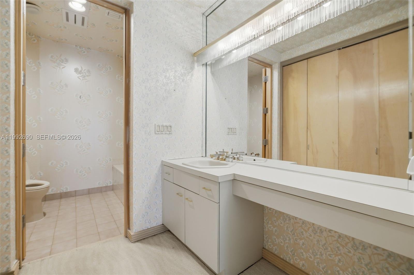 7383 Orangewood Ln #301, Boca Raton FL 33433