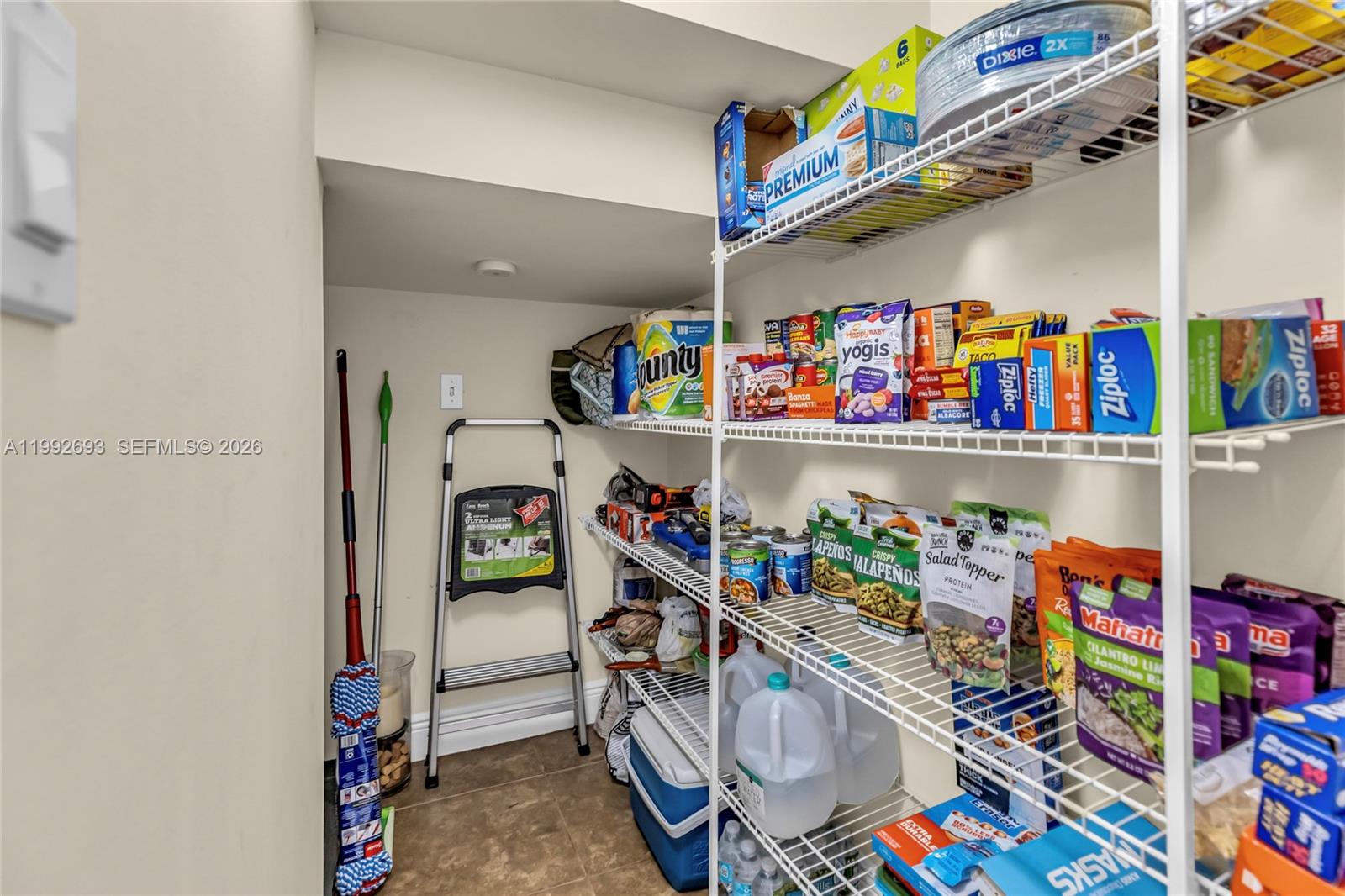2131 Foxtail View Ct, West Palm Beach FL 33411