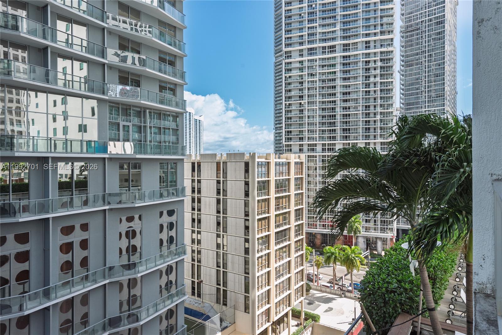 55 SE 6 ST #1207, Miami FL 33131