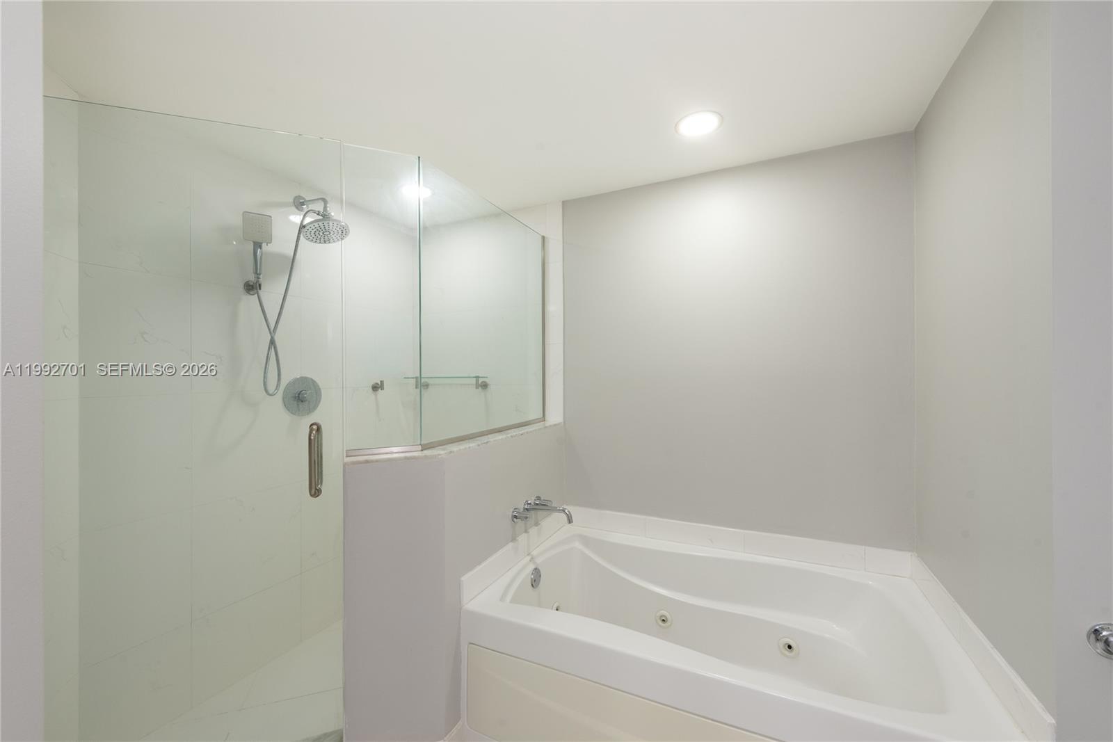 55 SE 6 ST #1207, Miami FL 33131
