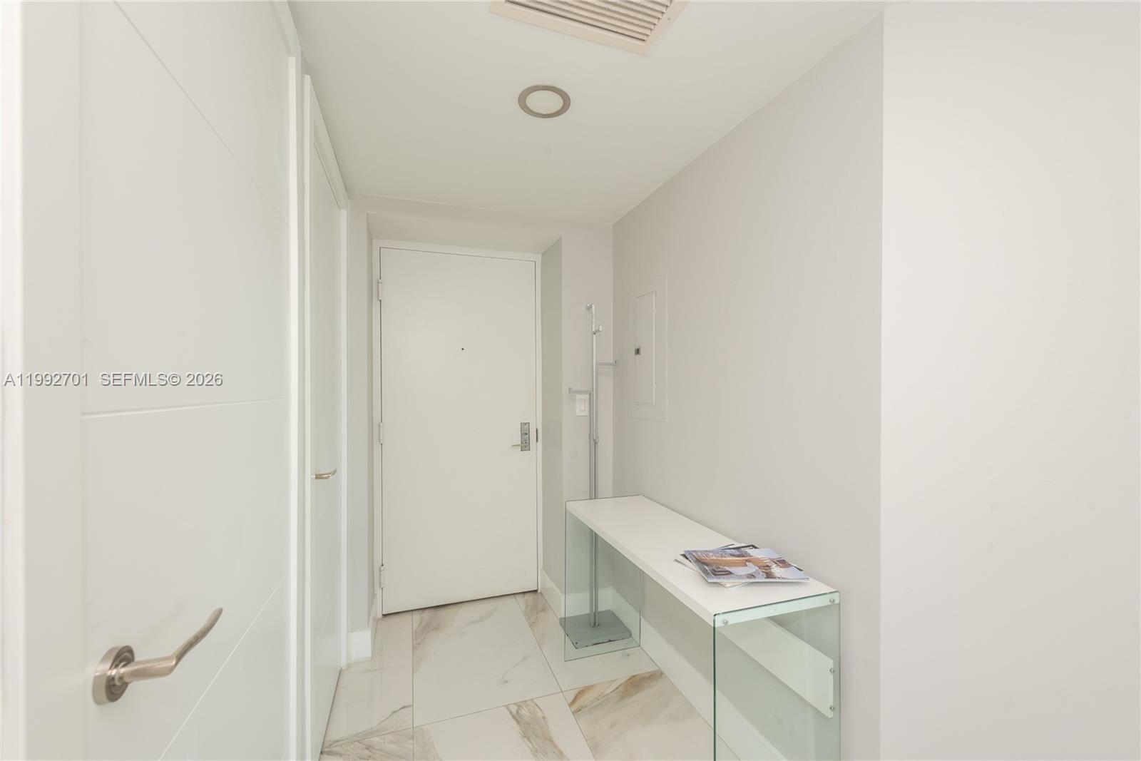 55 SE 6 ST #1207, Miami FL 33131