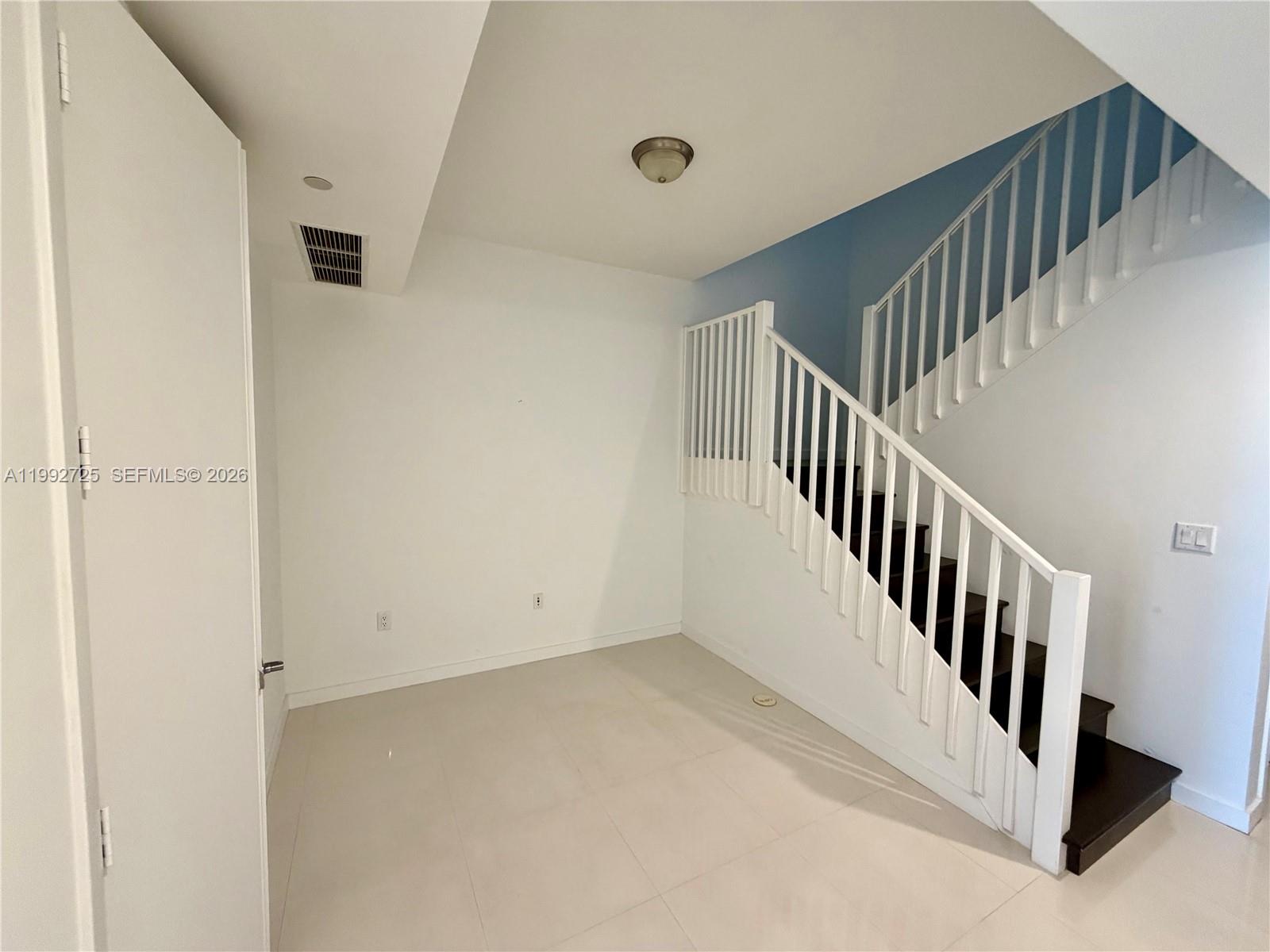 1100 Biscayne Blvd #4105, Miami FL 33132