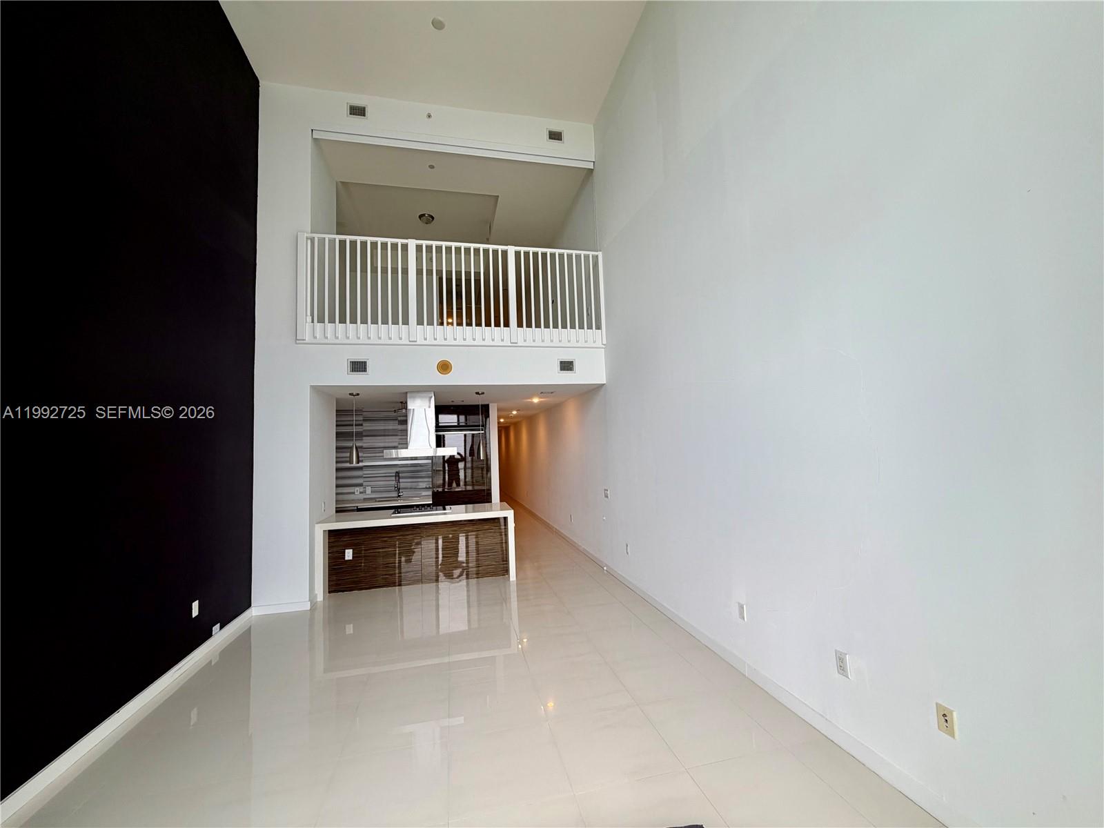 1100 Biscayne Blvd #4105, Miami FL 33132