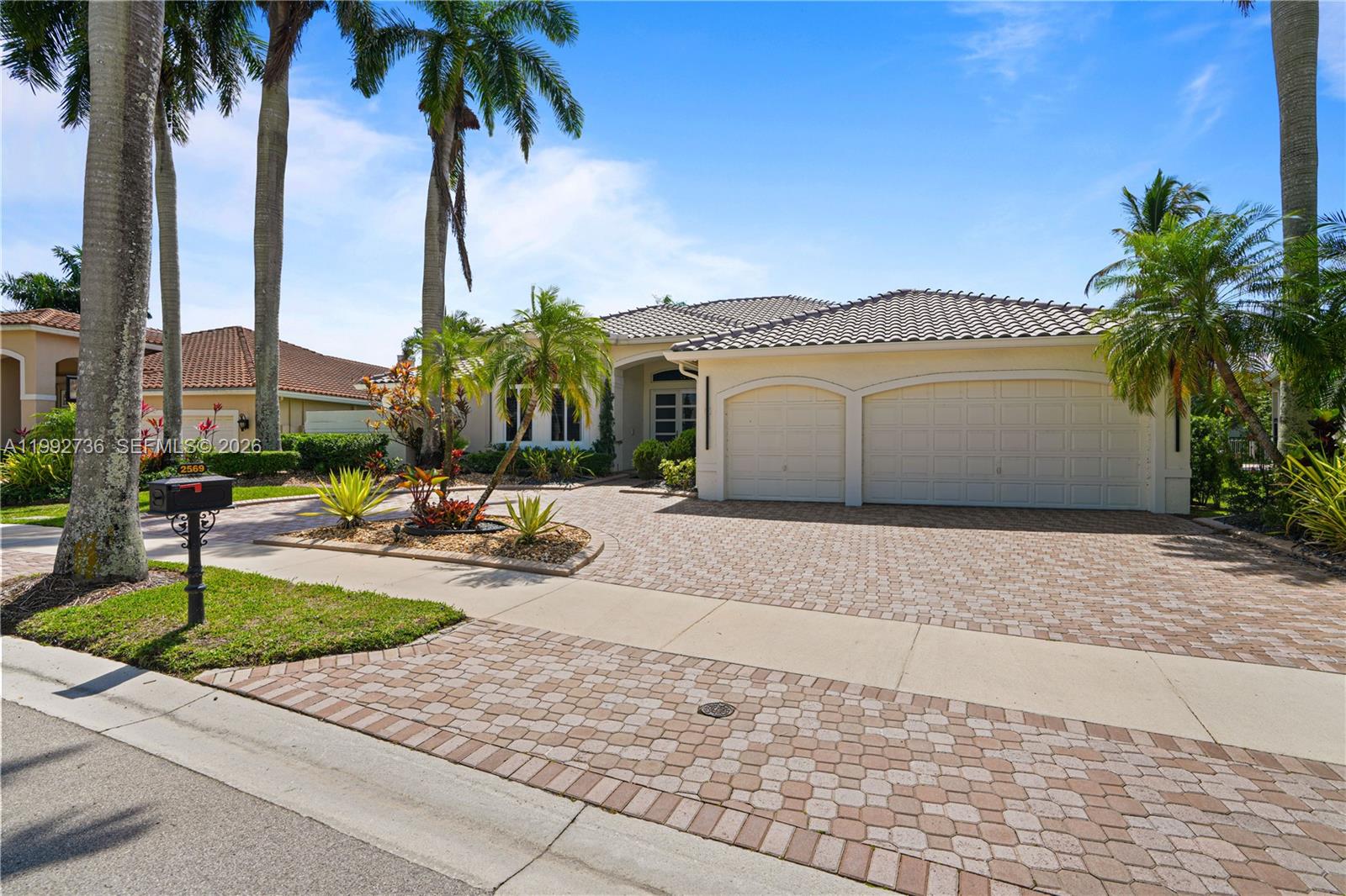 2569 Eagle Run Ln #0, Weston FL 33327