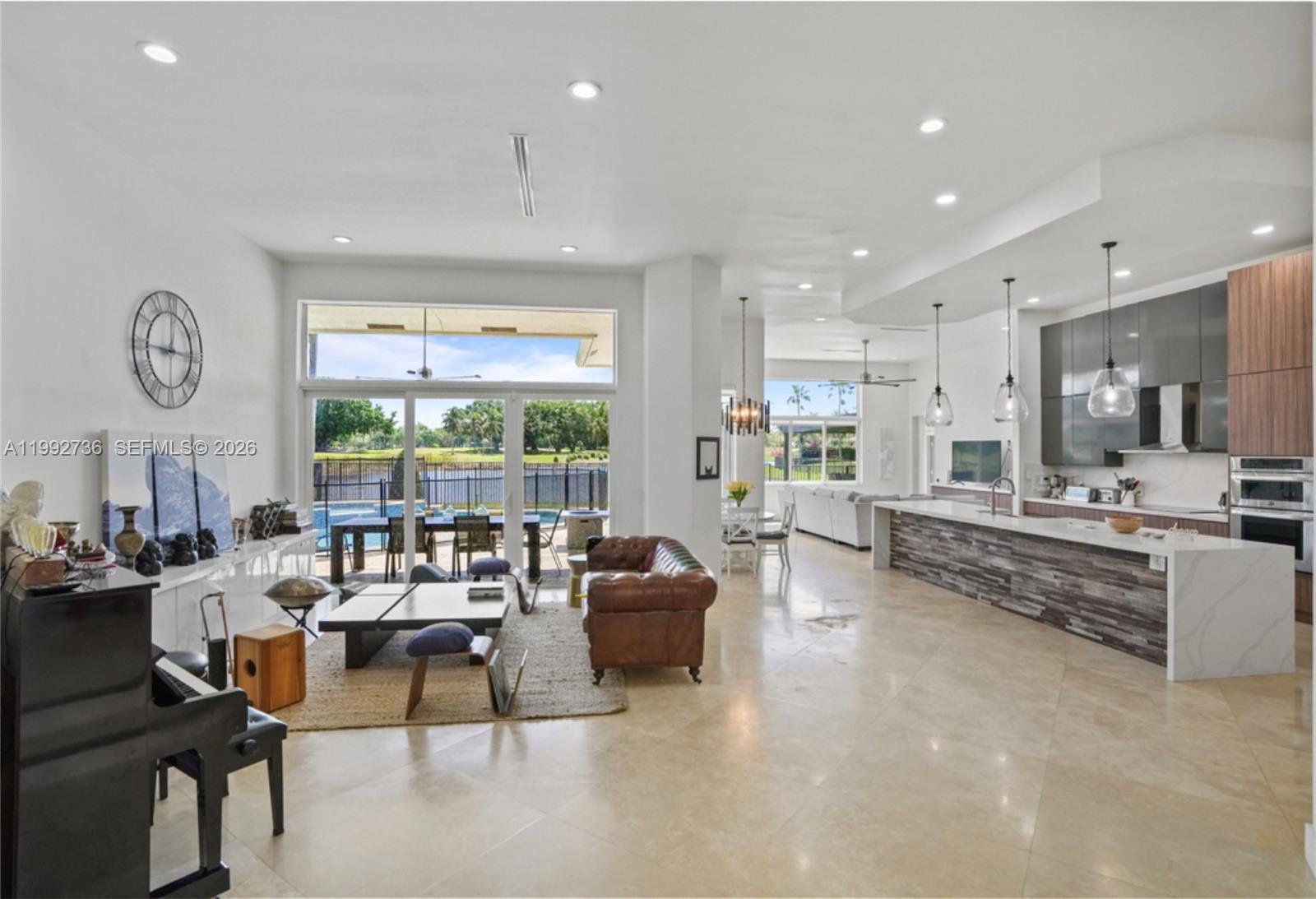 2569 Eagle Run Ln #0, Weston FL 33327