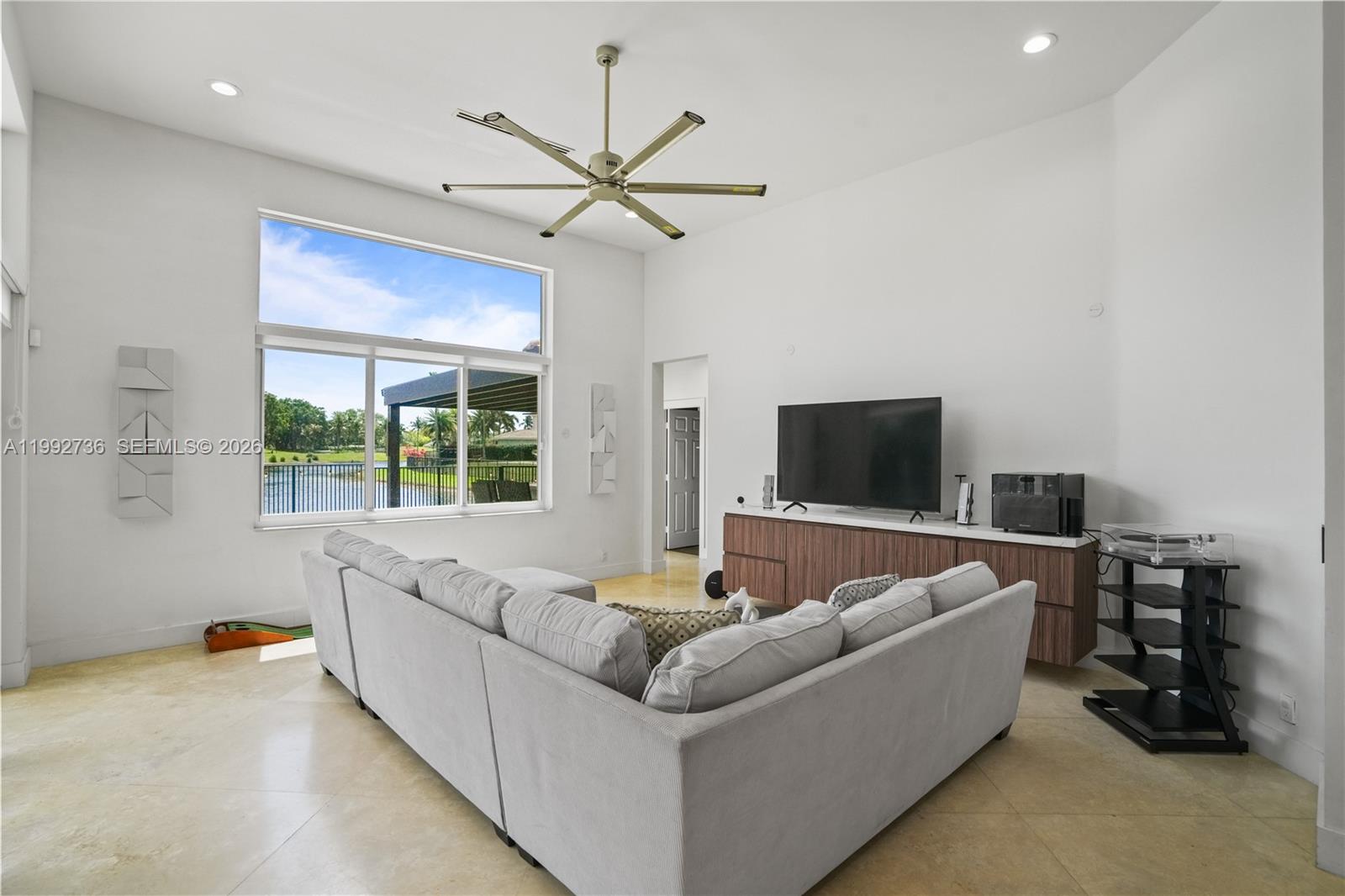 2569 Eagle Run Ln #0, Weston FL 33327