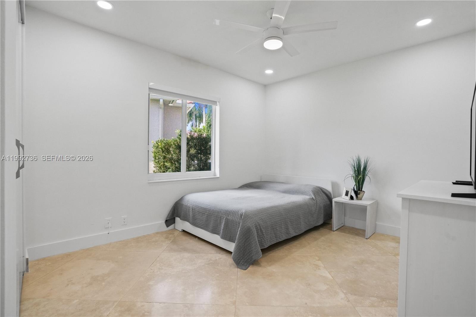 2569 Eagle Run Ln #0, Weston FL 33327