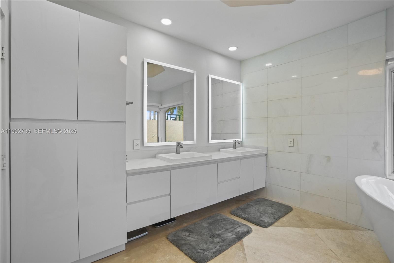 2569 Eagle Run Ln #0, Weston FL 33327