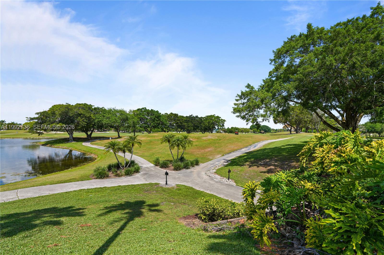 2569 Eagle Run Ln #0, Weston FL 33327