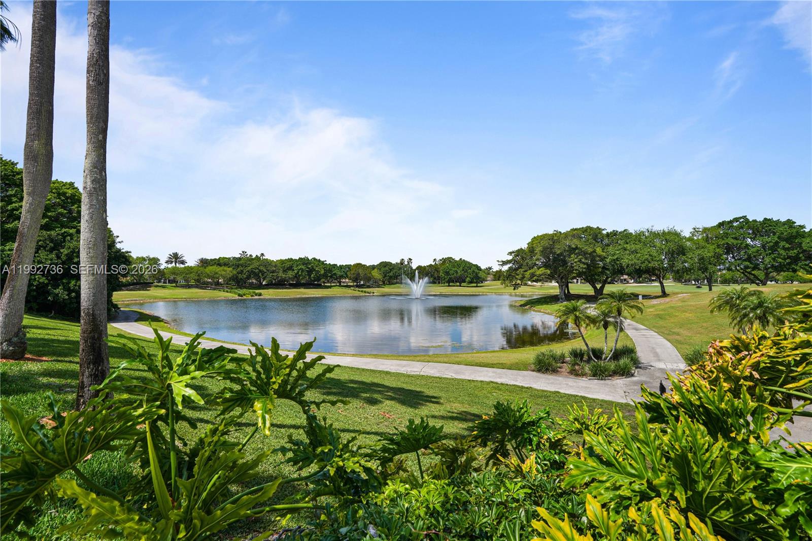 2569 Eagle Run Ln #0, Weston FL 33327