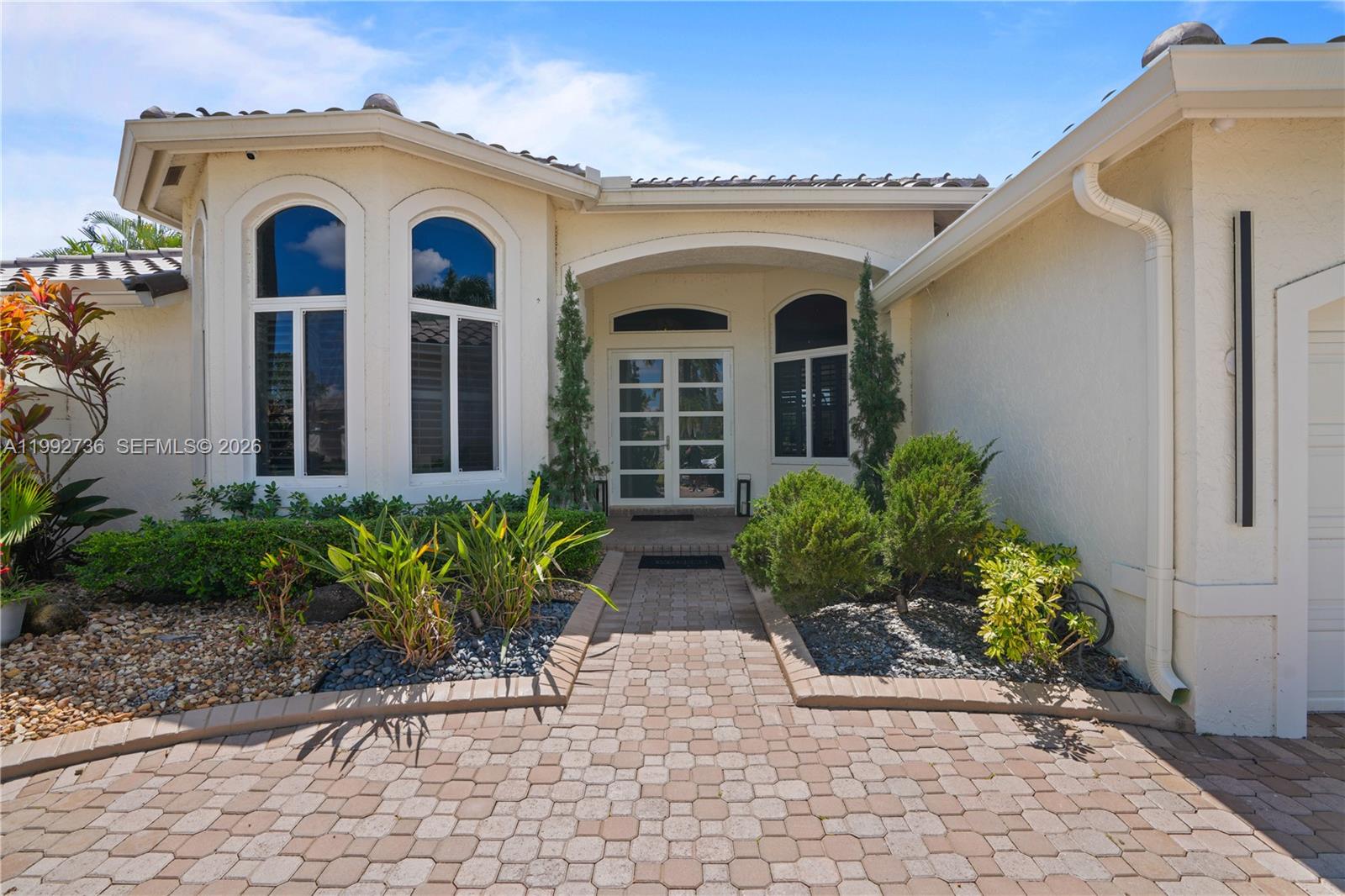 2569 Eagle Run Ln #0, Weston FL 33327