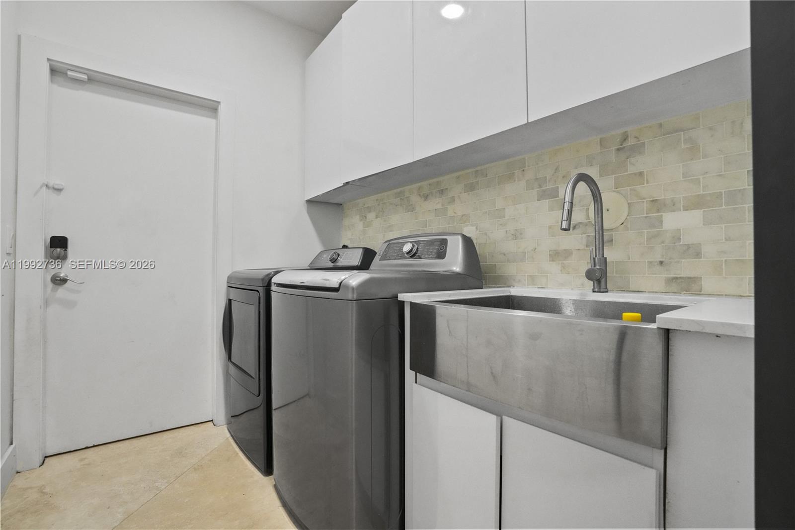 2569 Eagle Run Ln #0, Weston FL 33327