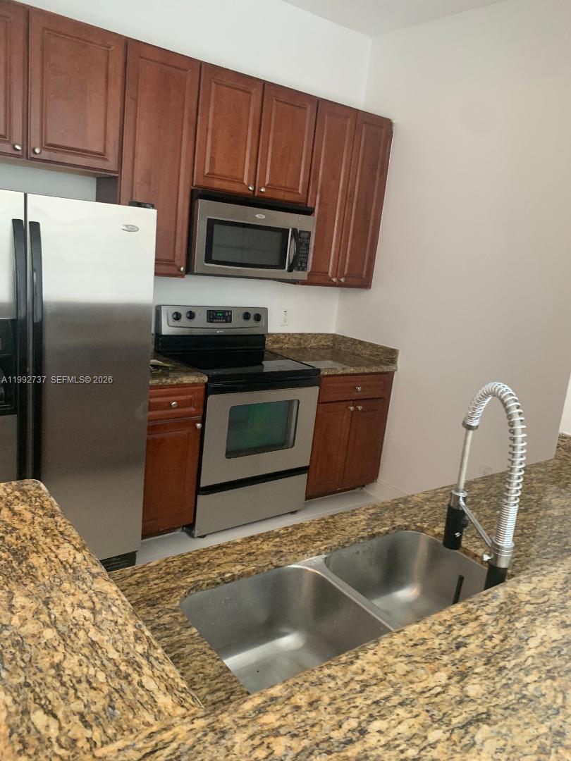 3001 NE 185th St #422, Aventura FL 33180