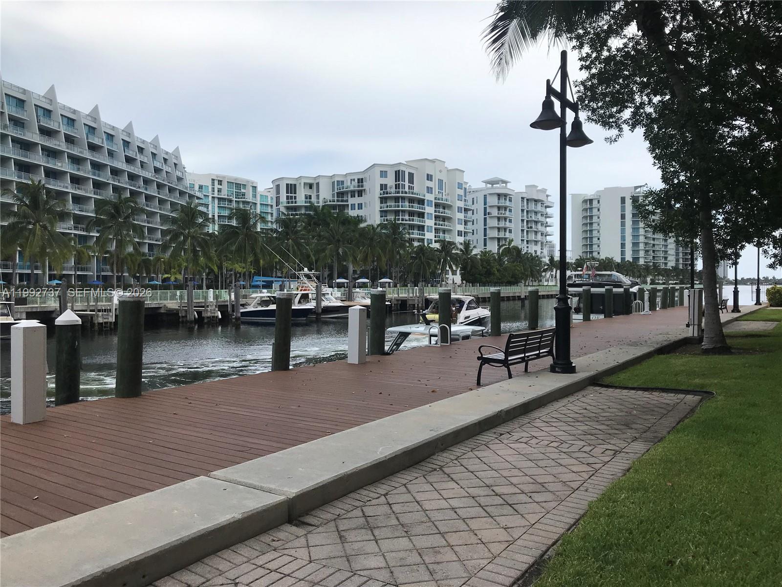 3001 NE 185th St #422, Aventura FL 33180