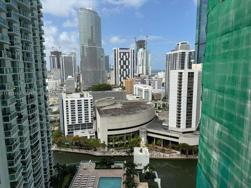 41 SE 5th St #1505, Miami FL 33131