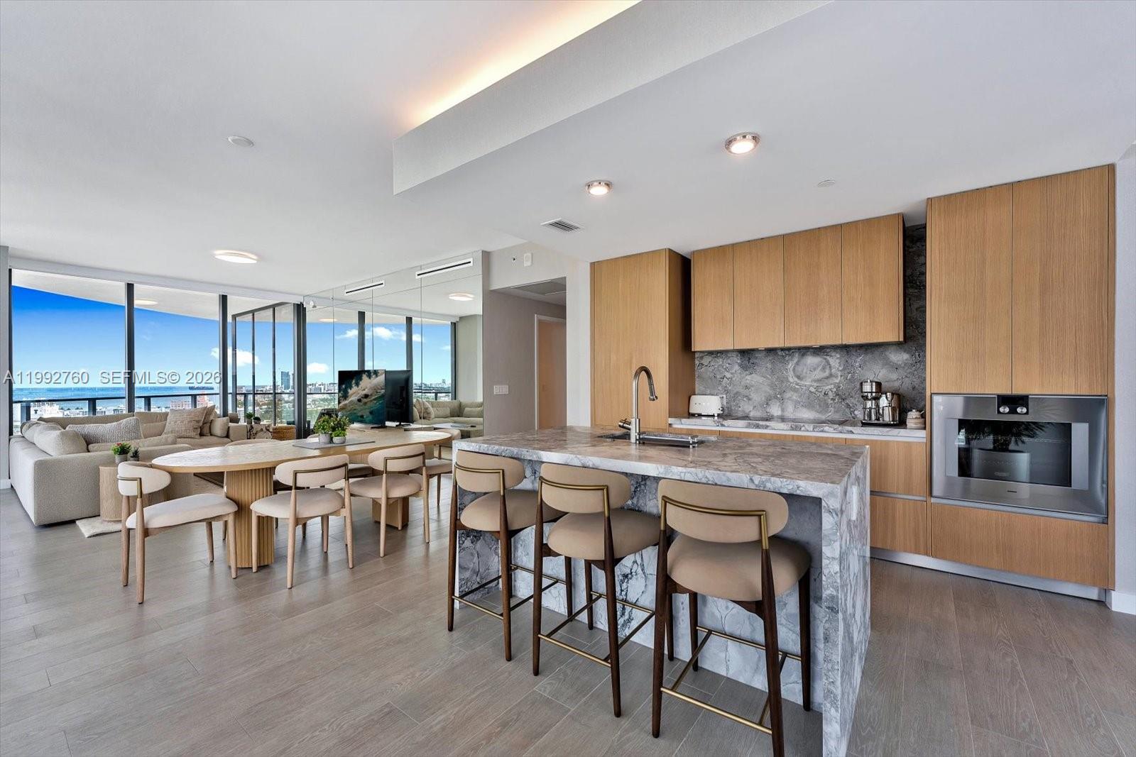 500 Alton Rd #2205, Miami Beach FL 33139