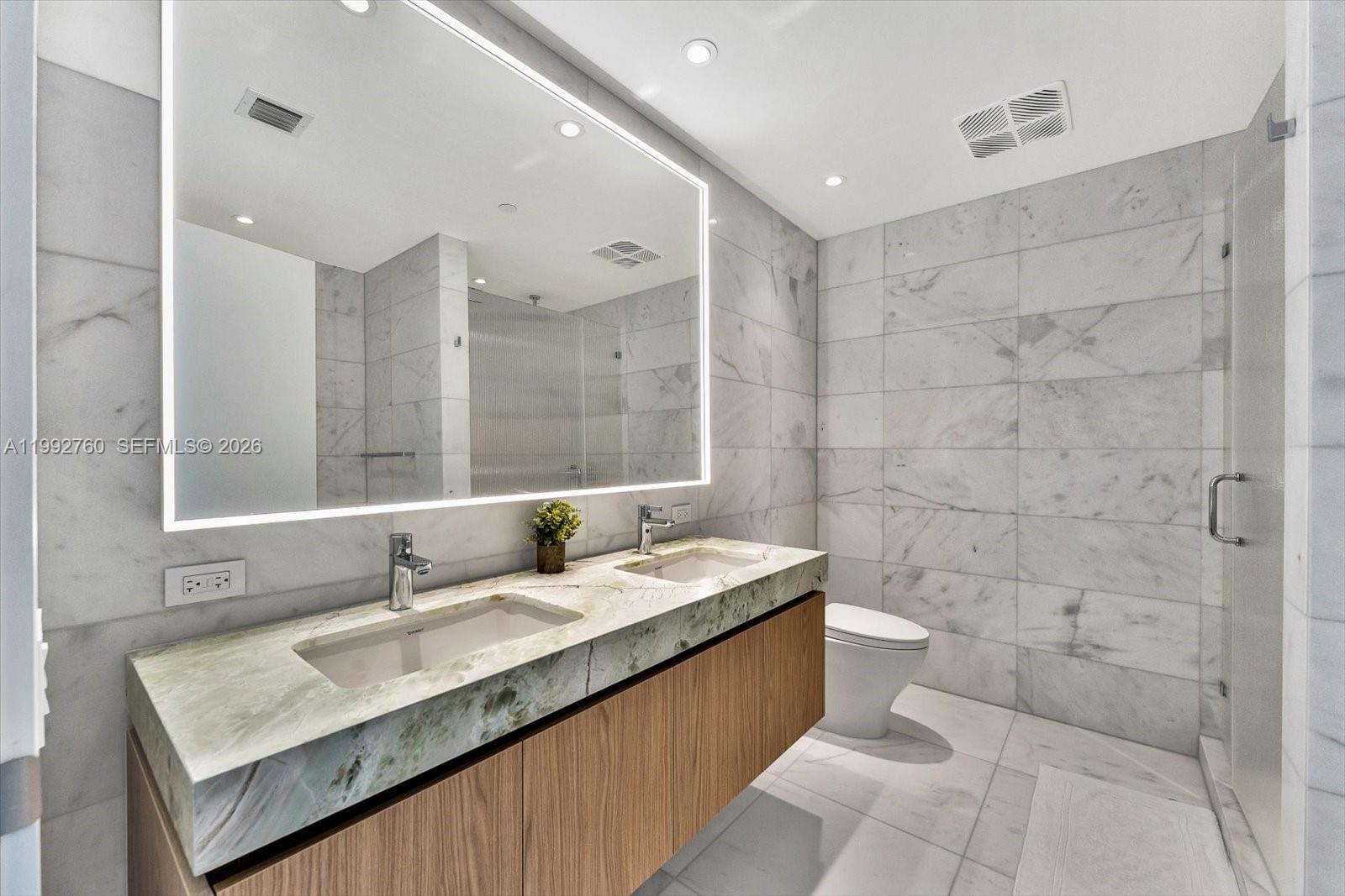 500 Alton Rd #2205, Miami Beach FL 33139