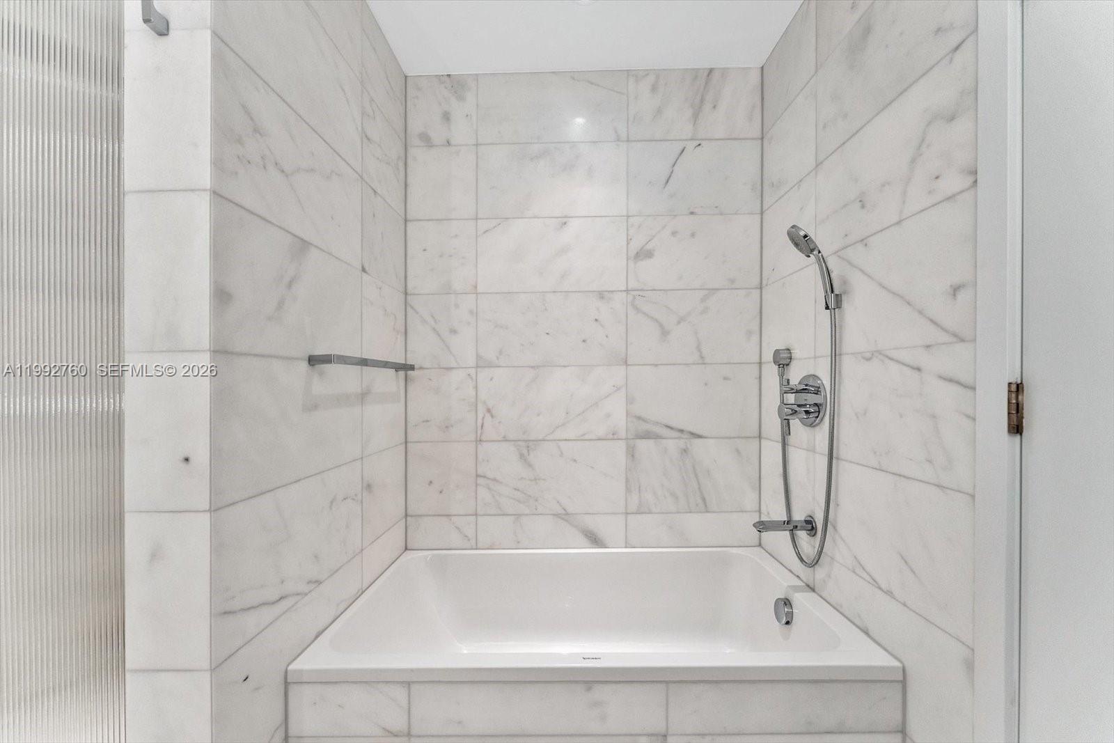 500 Alton Rd #2205, Miami Beach FL 33139