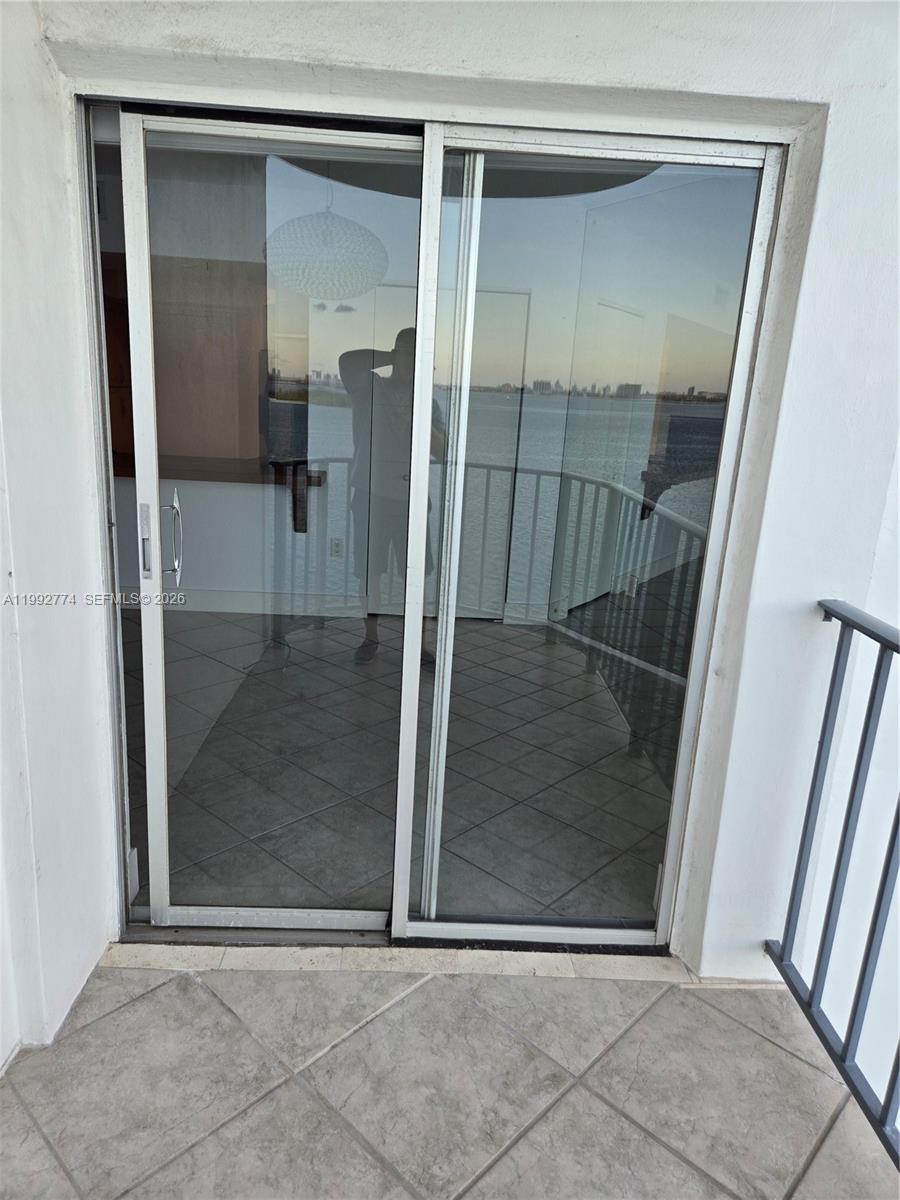 11930 N Bayshore Dr #1006, North Miami FL 33181