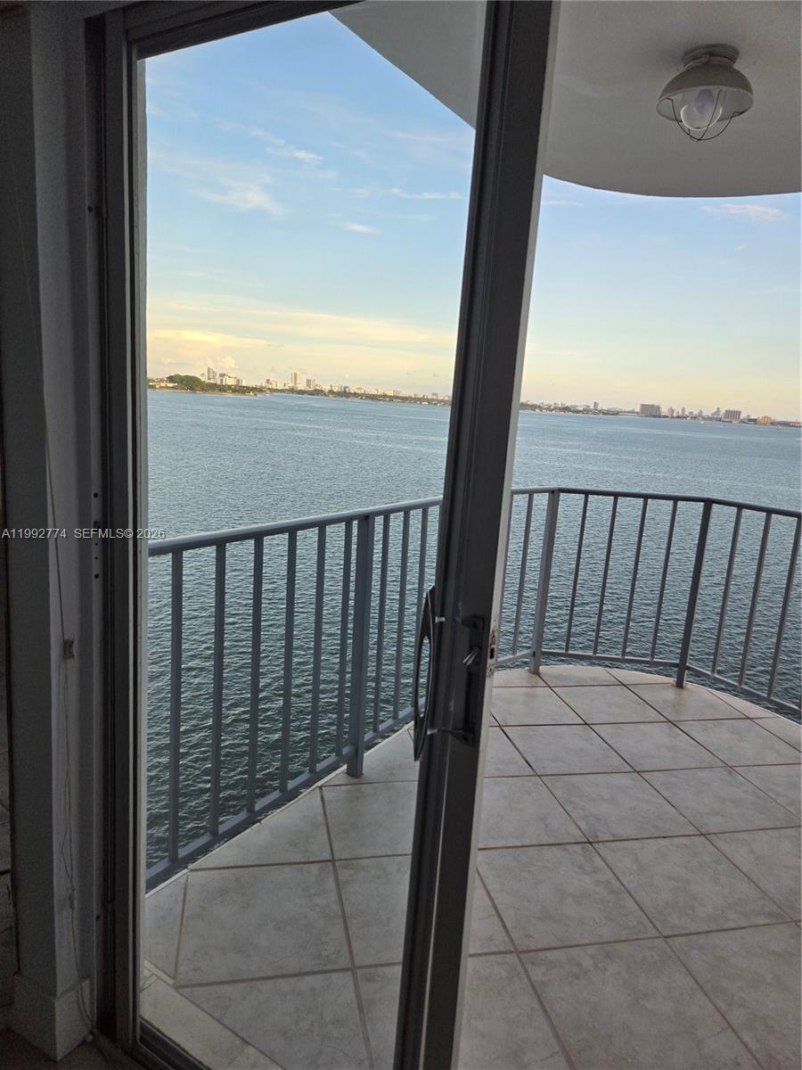 11930 N Bayshore Dr #1006, North Miami FL 33181