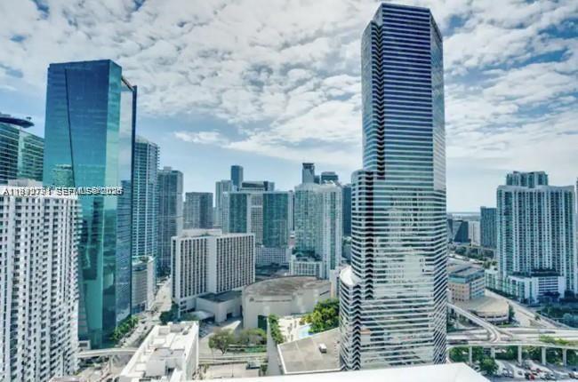 151 SE 1 #3111, Miami FL 33131