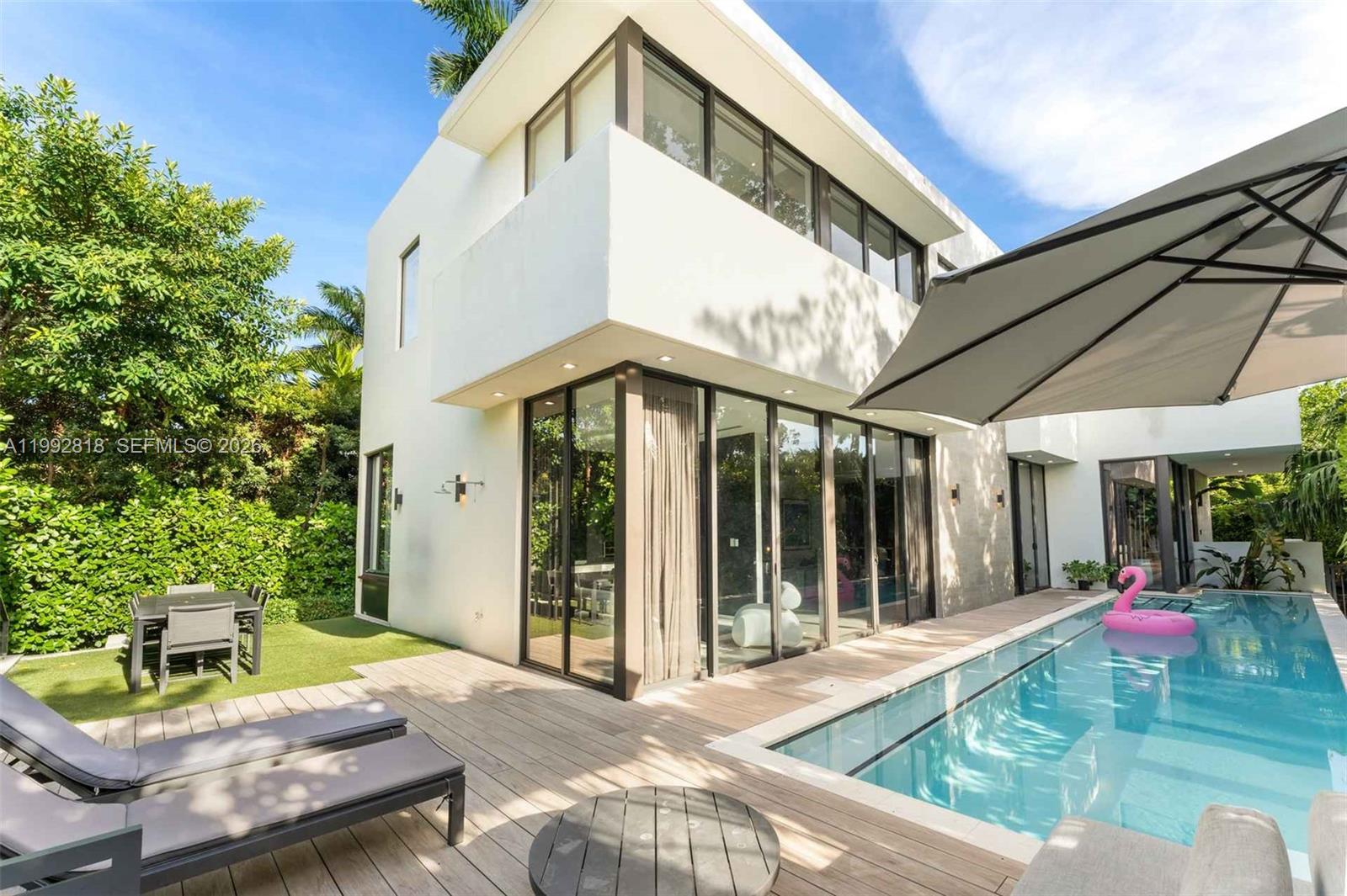 121 2nd Dilido Ter. Share A, Miami Beach FL 33139