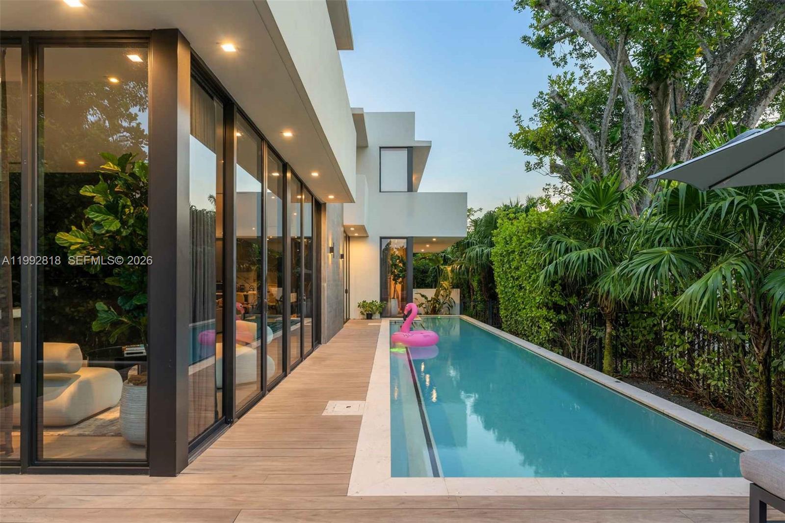 121 2nd Dilido Ter. Share A, Miami Beach FL 33139