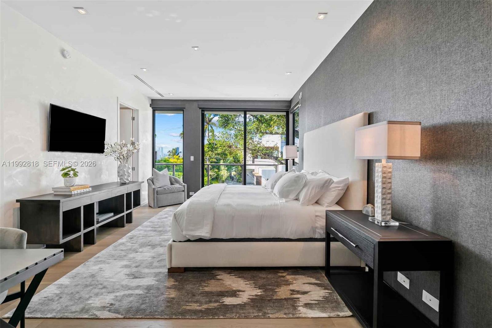 121 2nd Dilido Ter. Share A, Miami Beach FL 33139