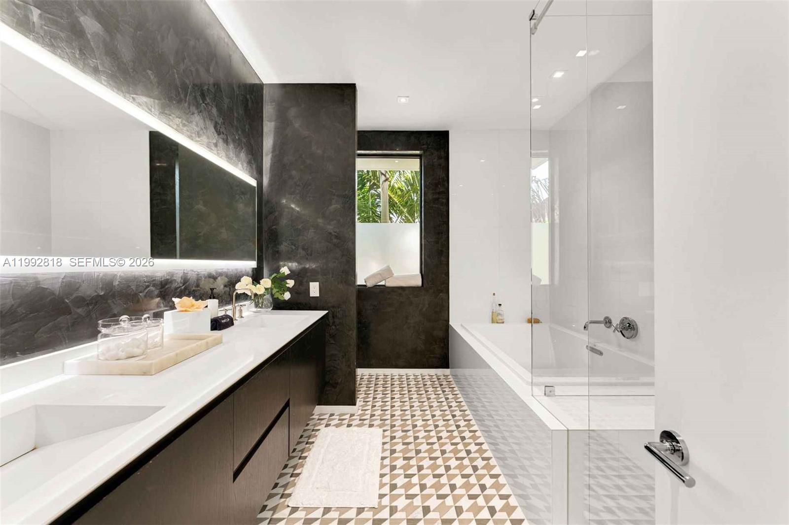 121 2nd Dilido Ter. Share A, Miami Beach FL 33139