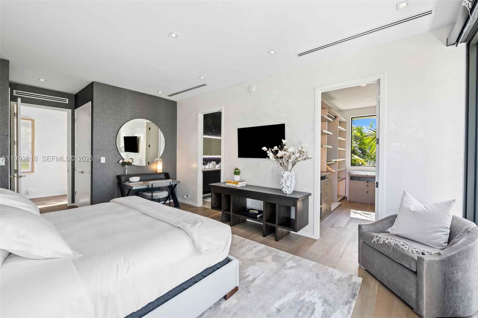 121 2nd Dilido Ter. Share A, Miami Beach FL 33139