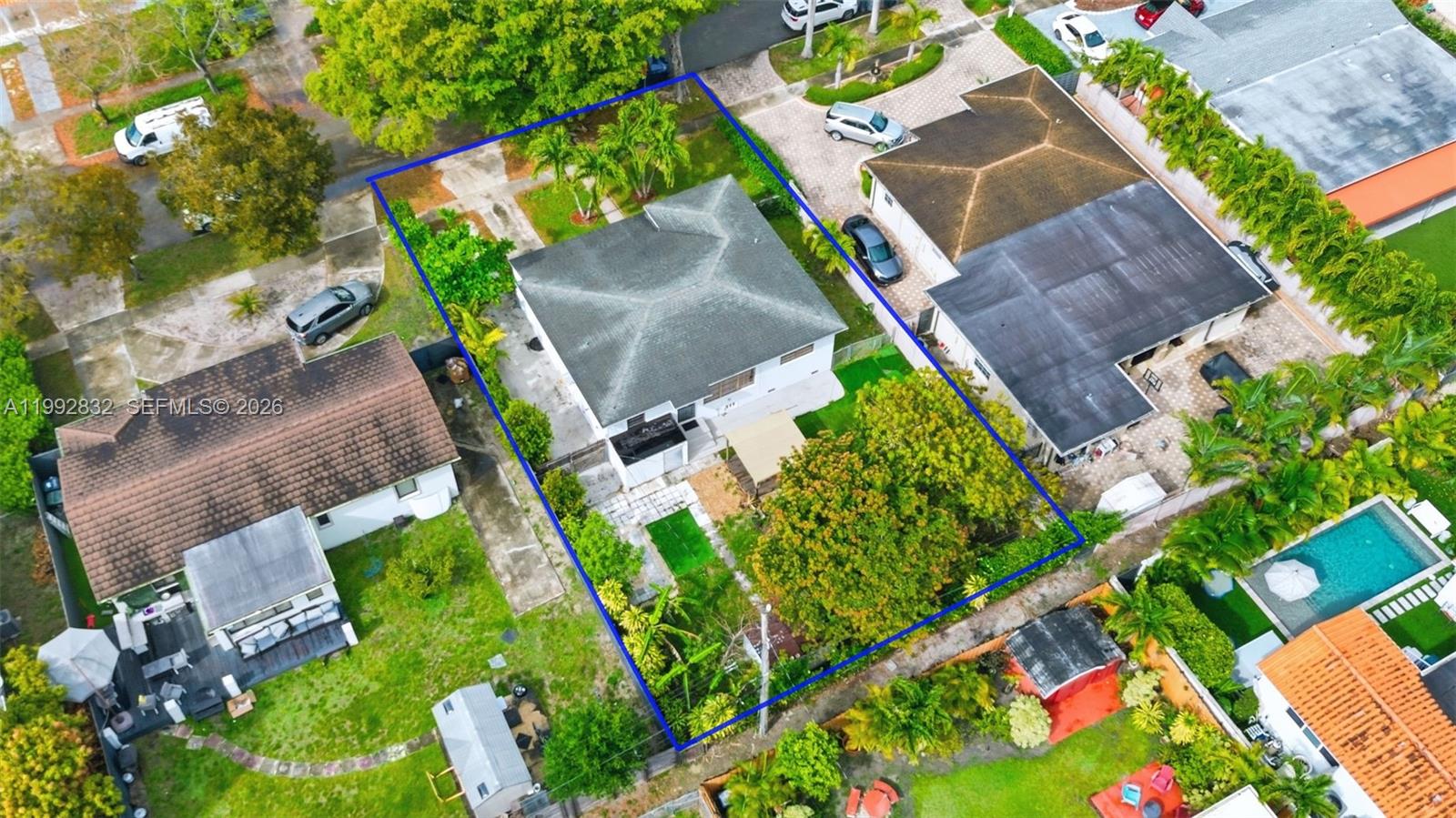 6336 SW 9th St, West Miami FL 33144