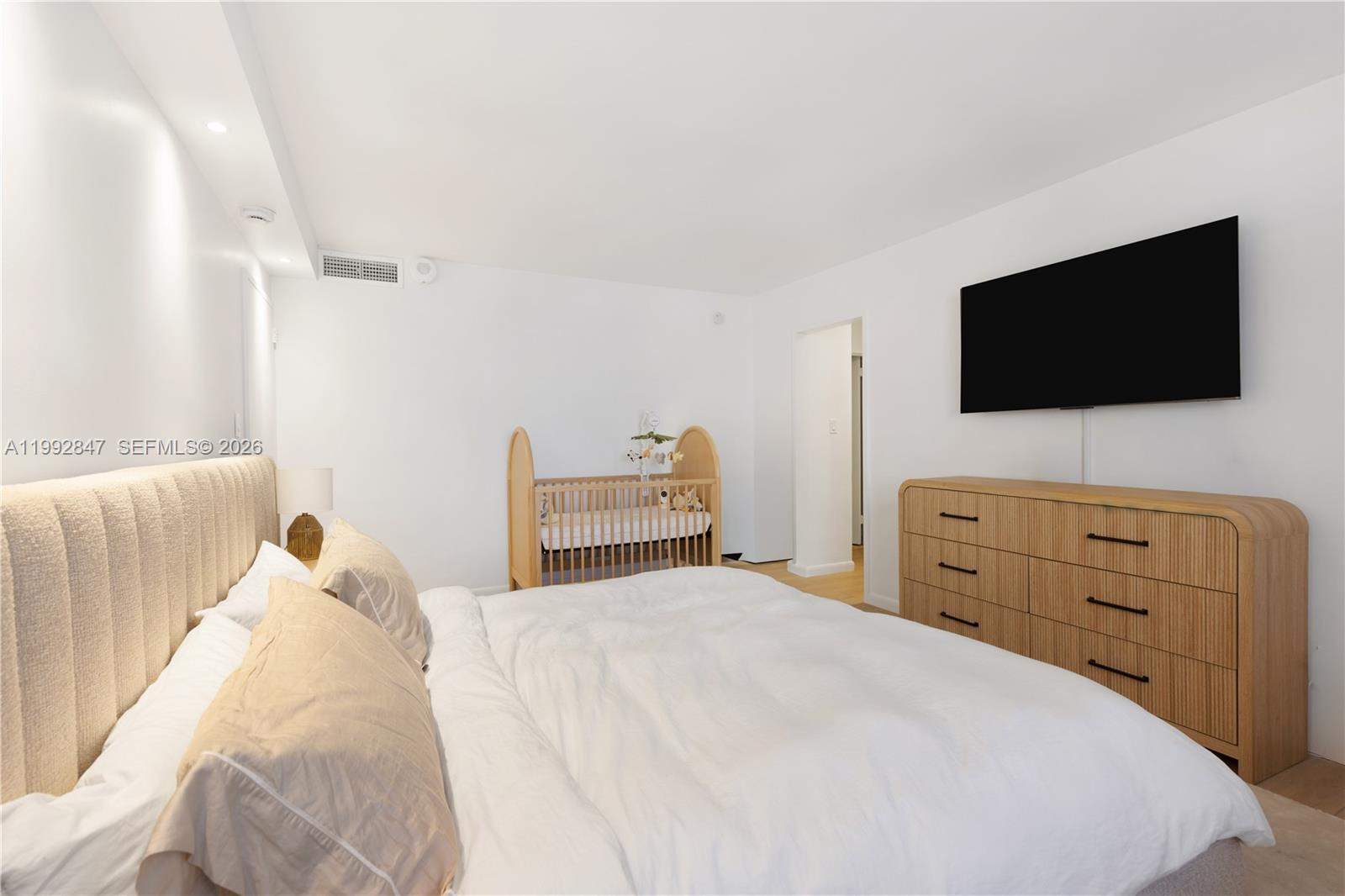 5161 Collins Ave #410, Miami Beach FL 33140