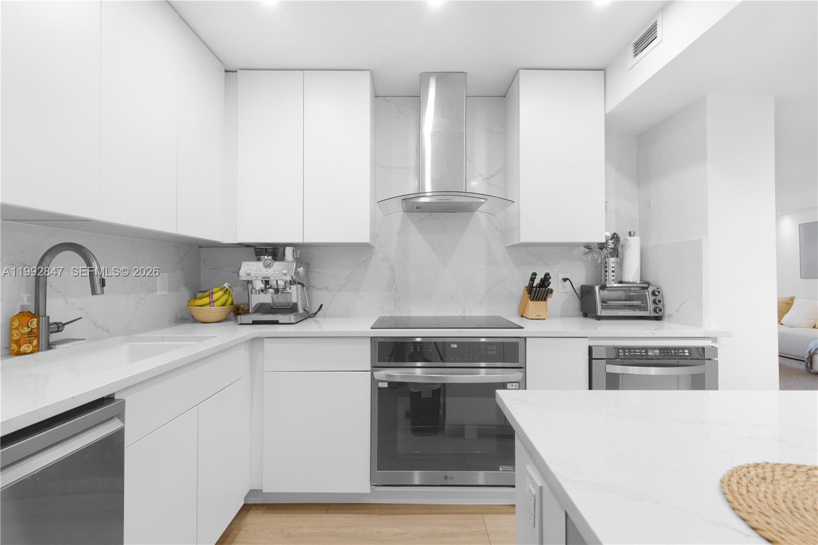 5161 Collins Ave #410, Miami Beach FL 33140