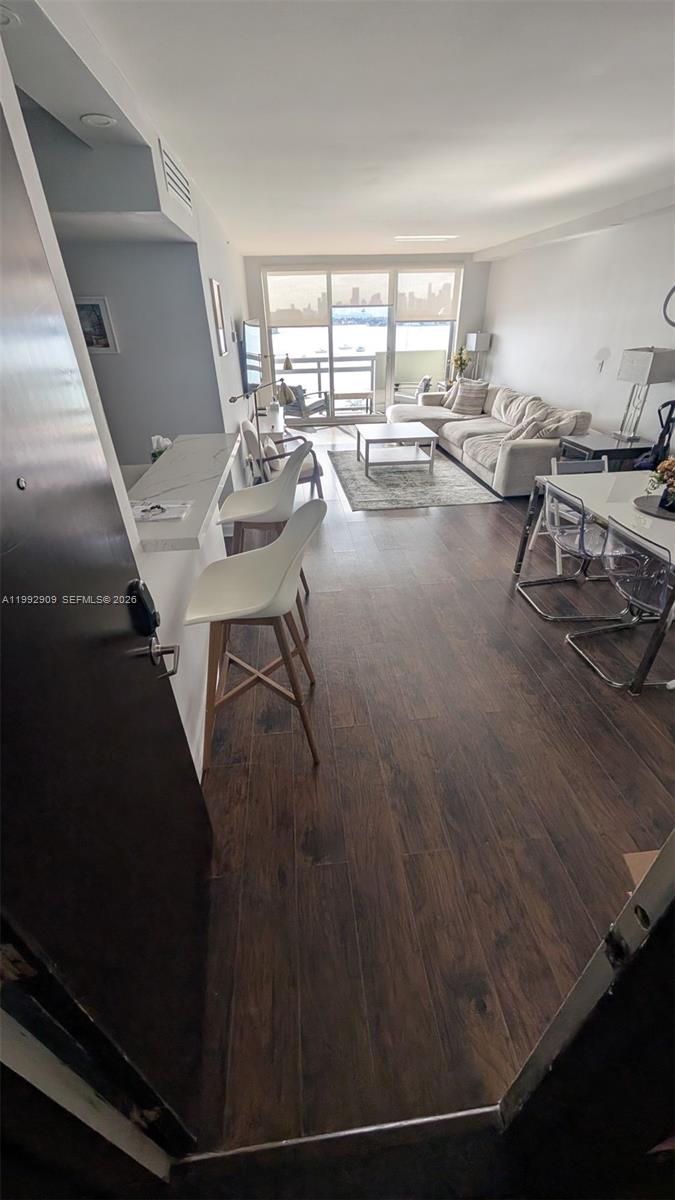 1500 Bay Rd #822S, Miami Beach FL 33139