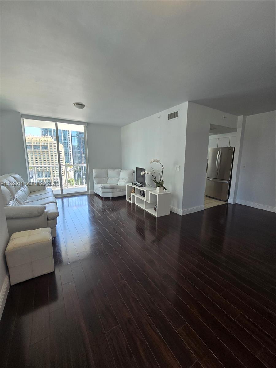 1250 S Miami Ave #1514, Miami FL 33130